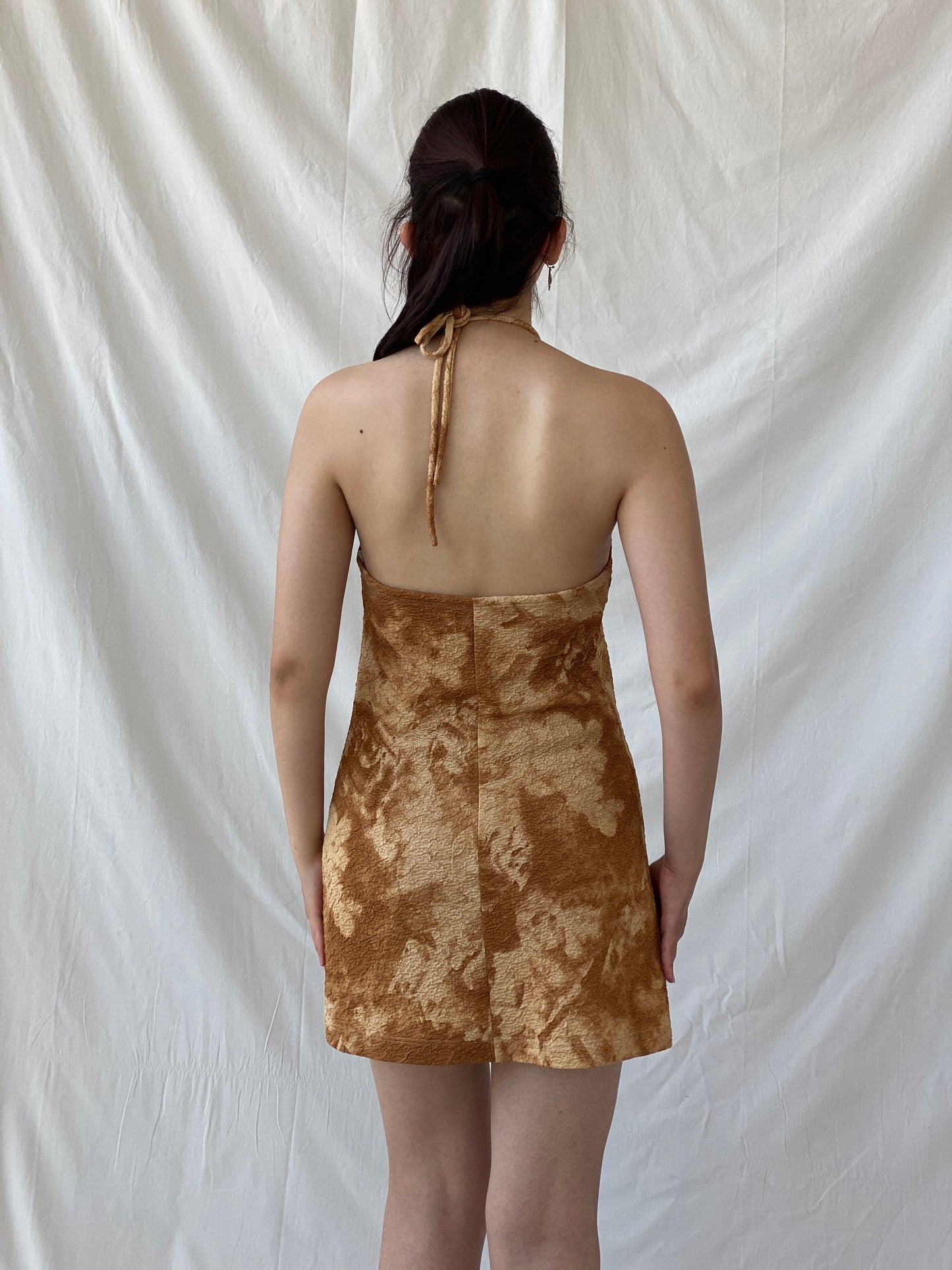 Vintage NICONETTI by Nina’s Fashion Brown Tie-dye Mini Textured Halter Dress - M - Balagan Vintage Midi Dress 90s dress, Ayah, dress, Halter Dress, midi dress, NEW IN, silk, summer dress