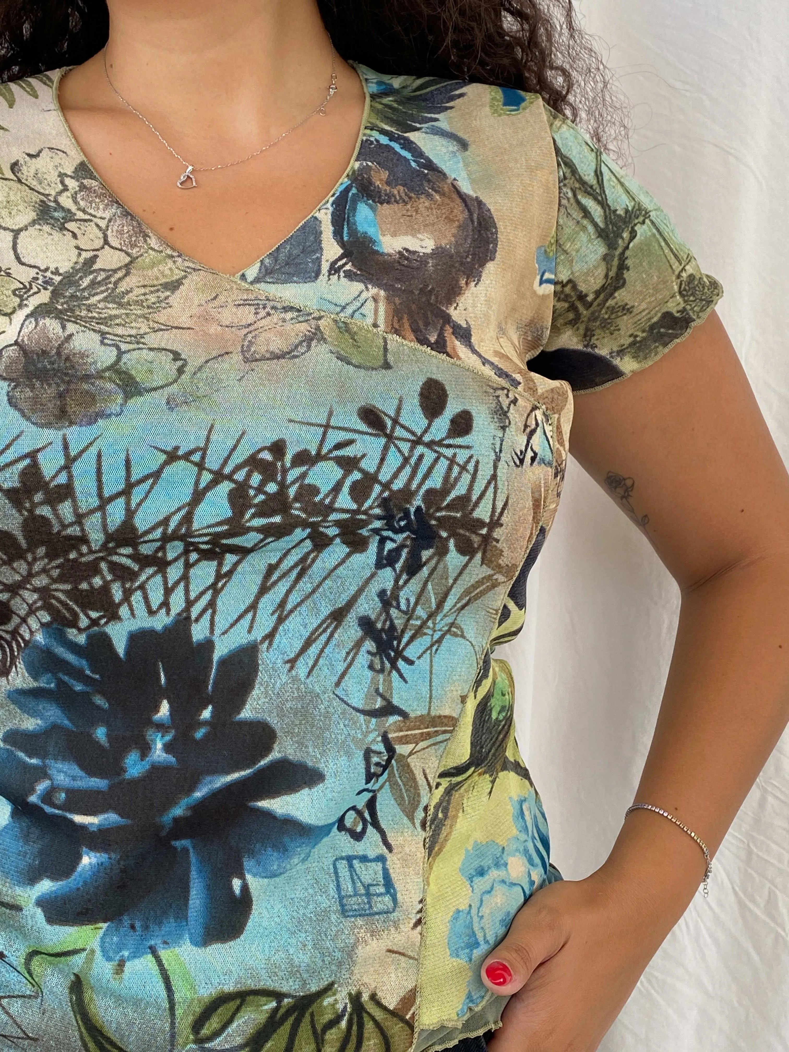 Vintage Nina Kalio Floral Green Mesh Top Size XL - Balagan Vintage Half Sleeve Top 00s, 90s, Dina, floral mesh, floral top, mesh