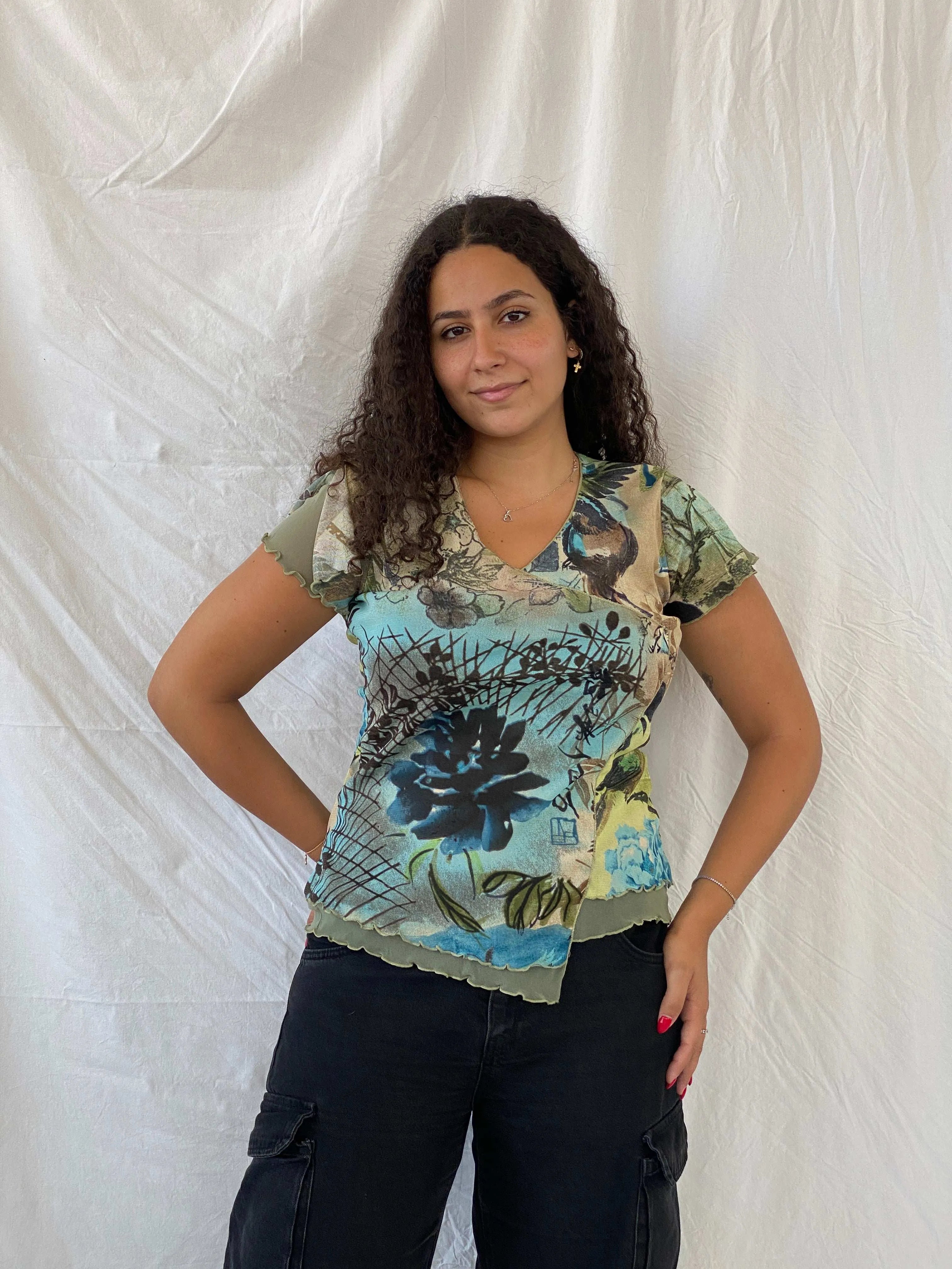 Vintage Nina Kalio Floral Green Mesh Top Size XL - Balagan Vintage Half Sleeve Top 00s, 90s, Dina, floral mesh, floral top, mesh