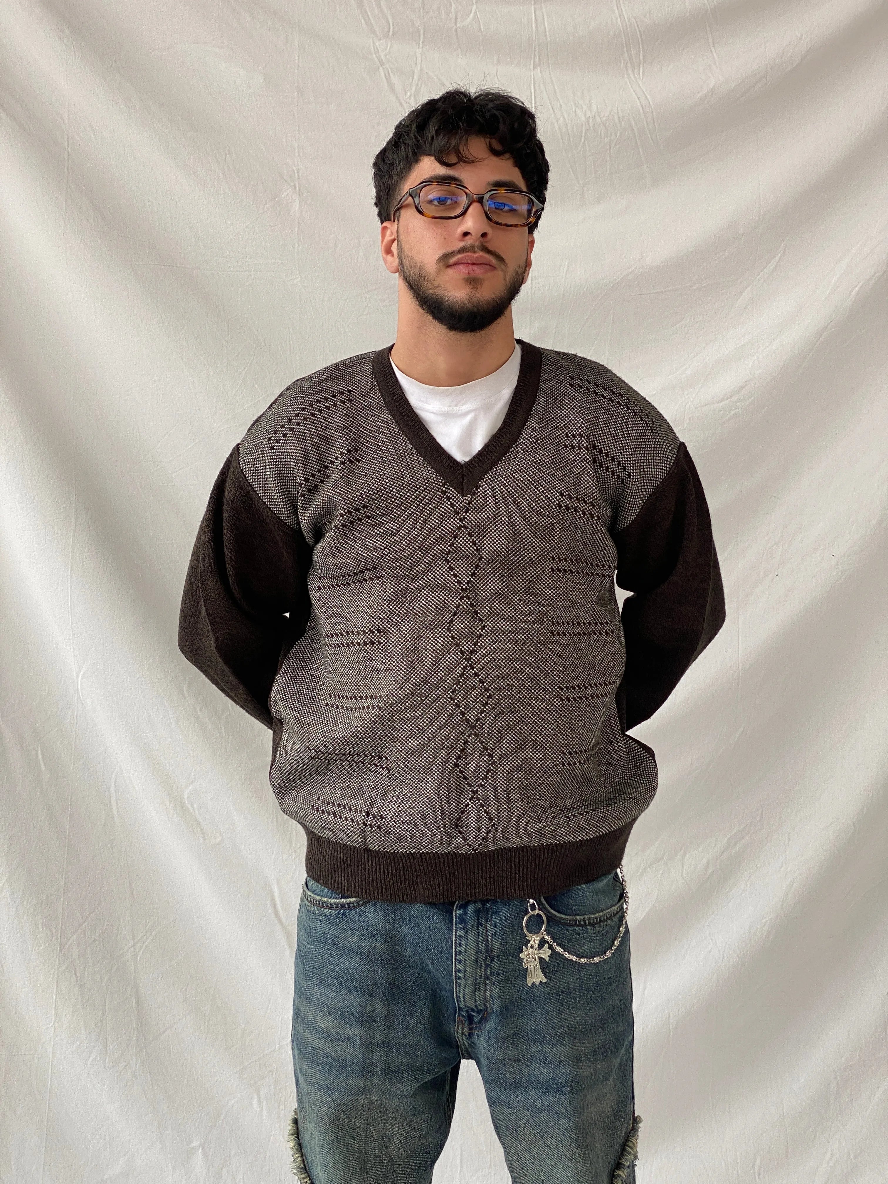 Vintage ÖzSalih Collection Brown Jumper V-Neck Knitted Sweater - M - Balagan Vintage Sweater 90s, Hamza, knit, knitted, knitted sweater, men, streetwear, vintage, vintage sweater, winter