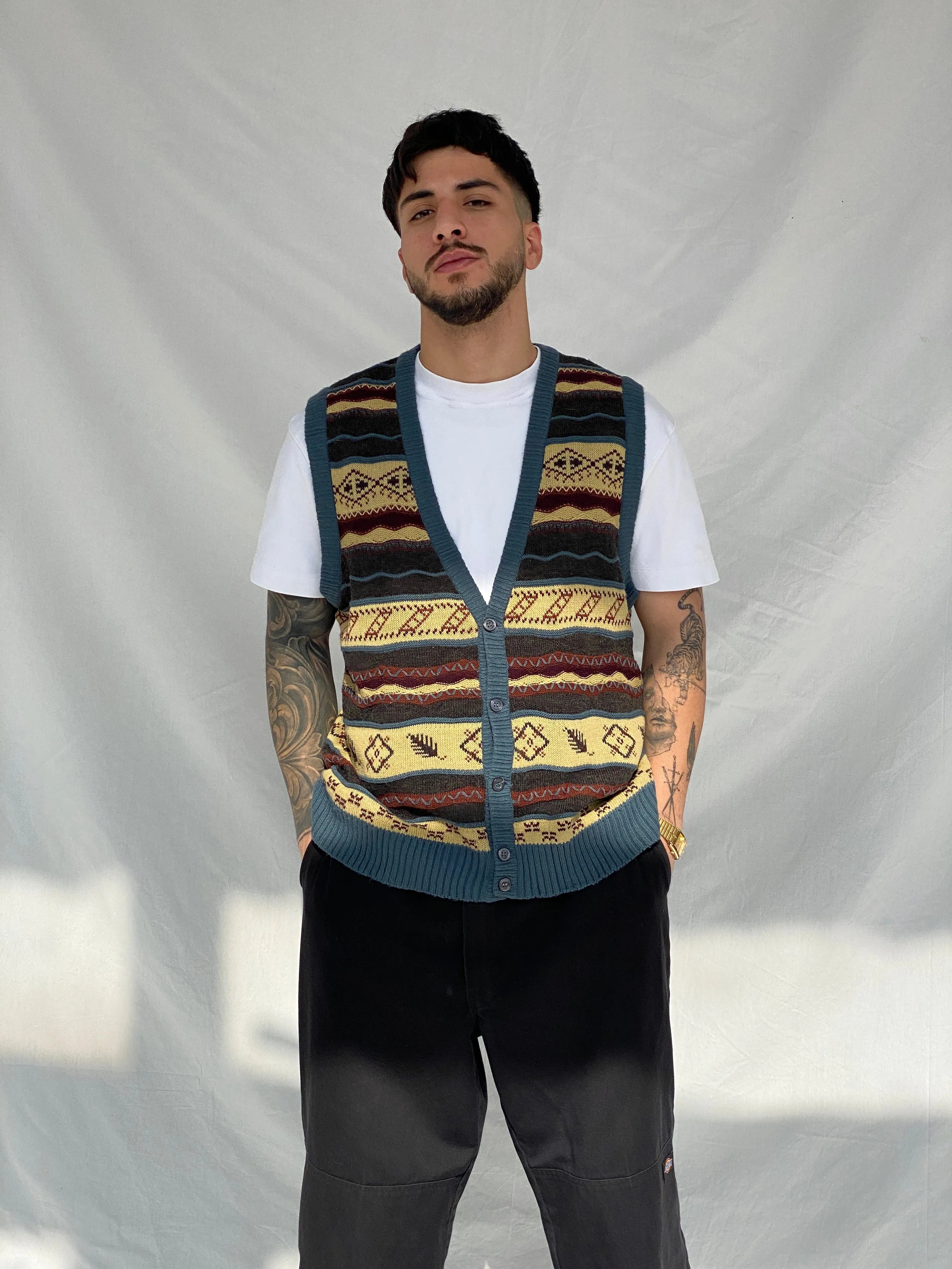 Vintage Paolo Conti Men’s Wool Blend Sweater Vest - M - Balagan Vintage Vest 90s, Hamza, knitted vest, men, streetwear, vest, vintage, winter