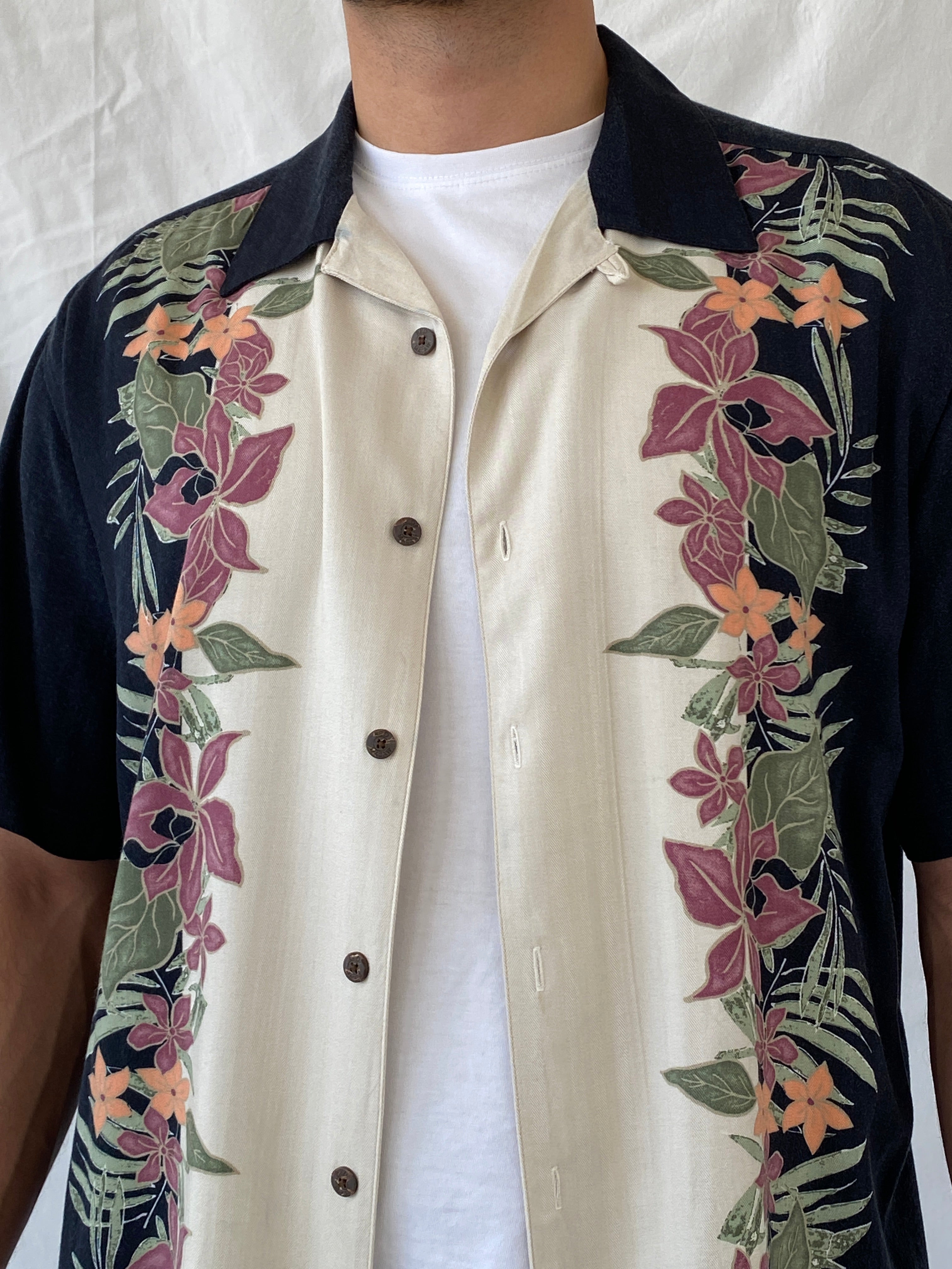 Vintage Red Macaw Black Floral Men’s Short Sleeve Hawaiian Rayon Beach Shirt - L - Balagan Vintage Half Sleeve Shirt 90s, half sleeve shirt, Hawaiian shirt, mens shirt, printed shirt, Ramez
