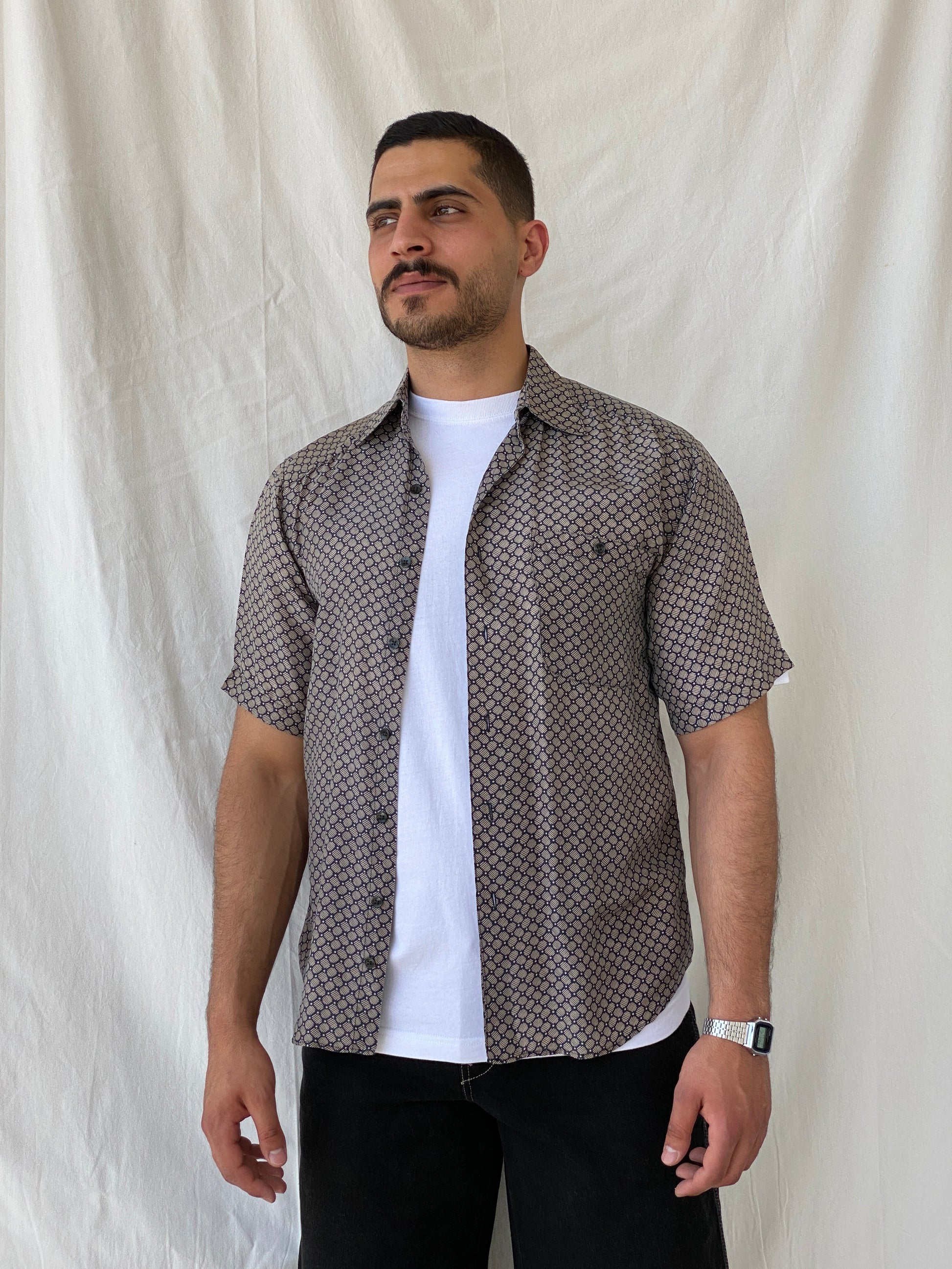 Vintage SILK UOMO by NAK Men’s Beige Navy Short Sleeve Silk Shirt - S - Balagan Vintage Half Sleeve Shirt 90s, half sleeve shirt, mens shirt, printed shirt, printed silk shirt, Ramez, silk, silk shirt