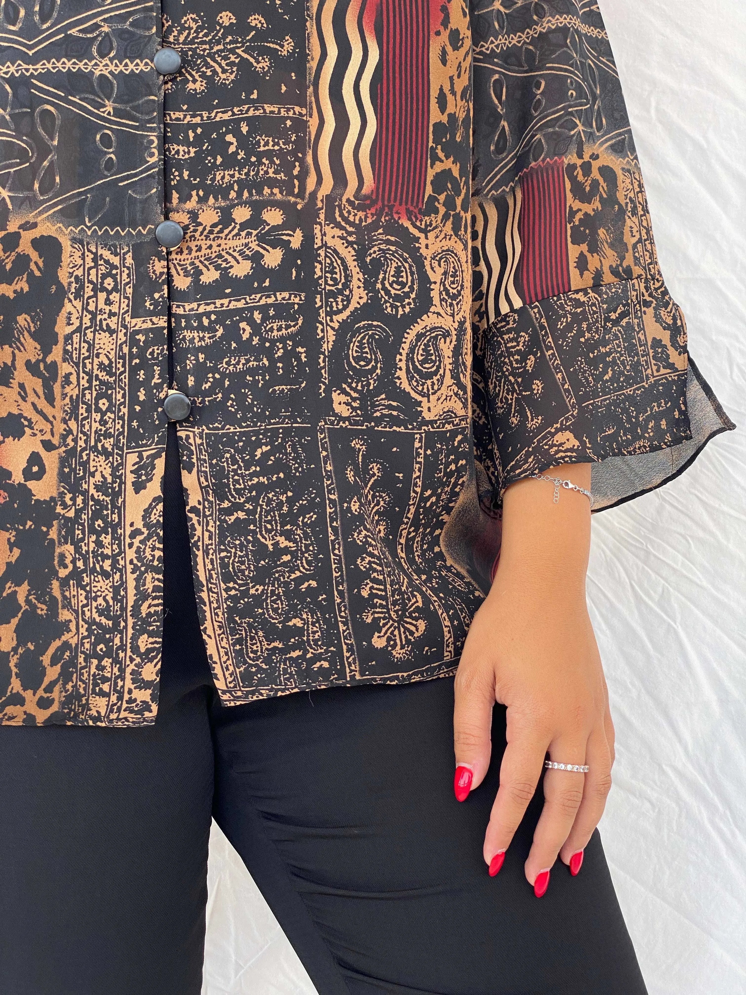 Vintage Studio I Printed Full Sleeve Shirt - XL - Balagan Vintage Full Sleeve Shirt 00s, 90s, Deals, Dina, full sleeve shirt, printed shirt, shorts