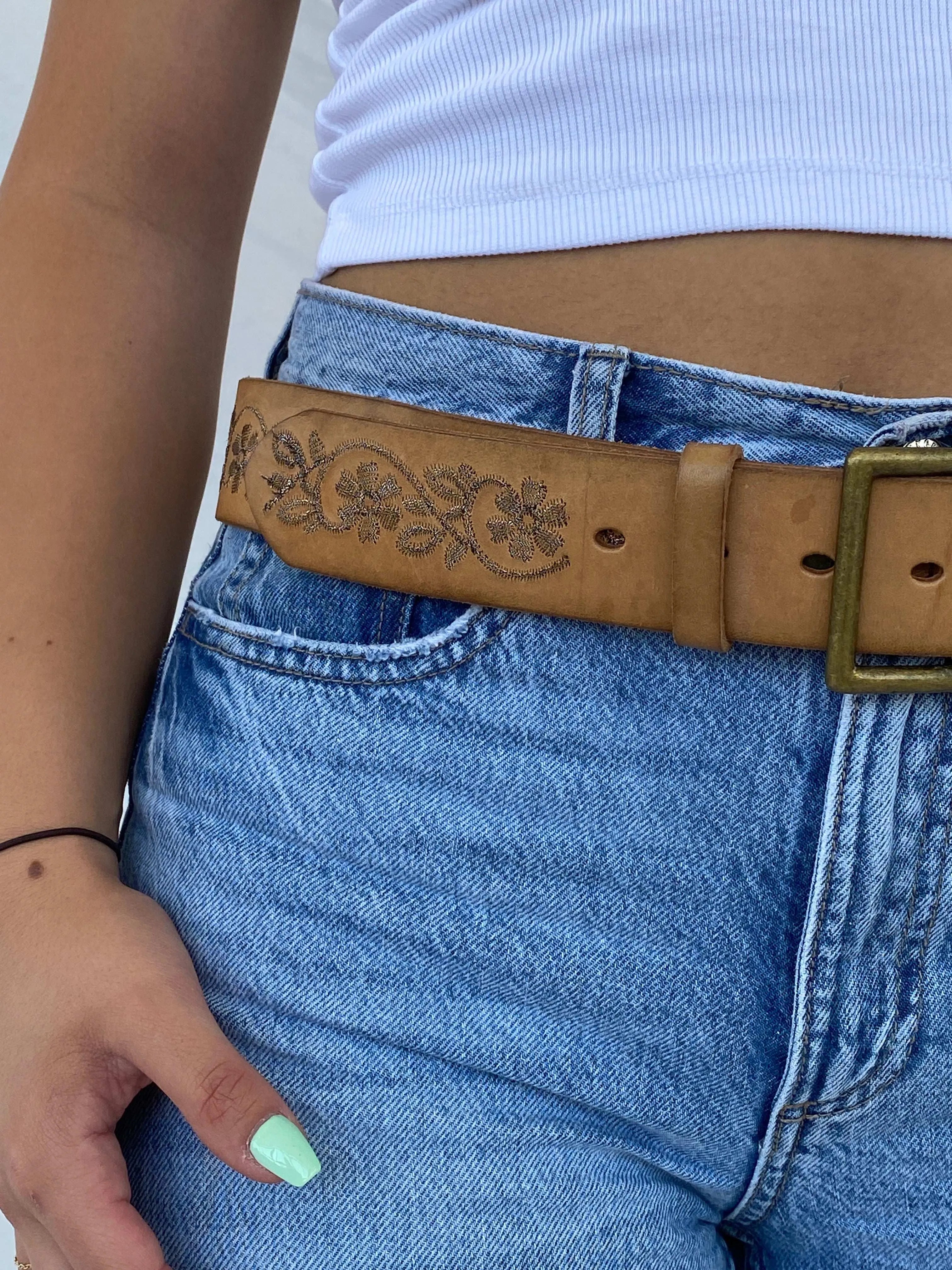 Vintage Western Style Cowboy Floral Embroidered Beige Belt - Balagan Vintage 80s, belt, cowboy, Lana