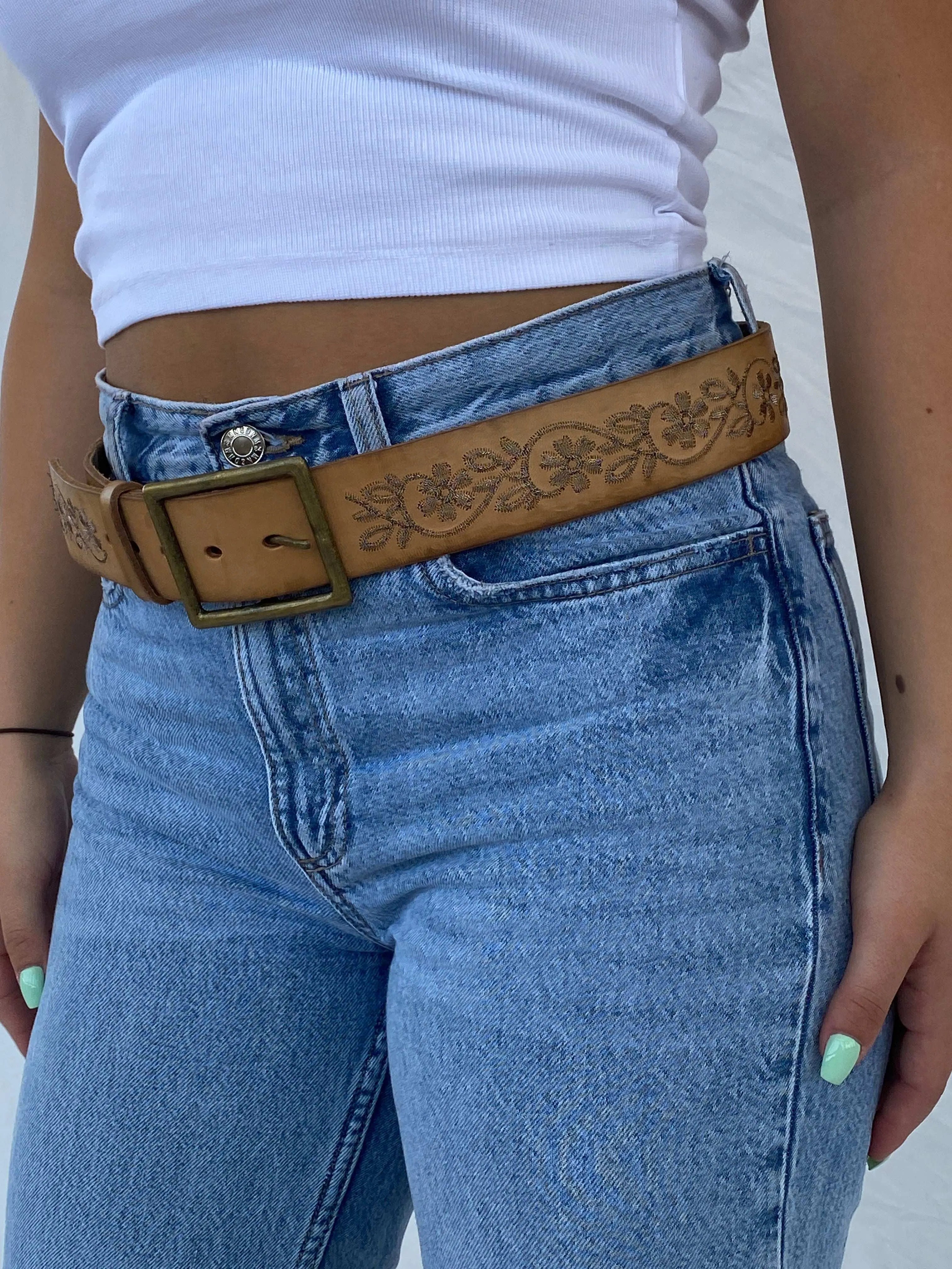 Vintage Western Style Cowboy Floral Embroidered Beige Belt - Balagan Vintage 80s, belt, cowboy, Lana