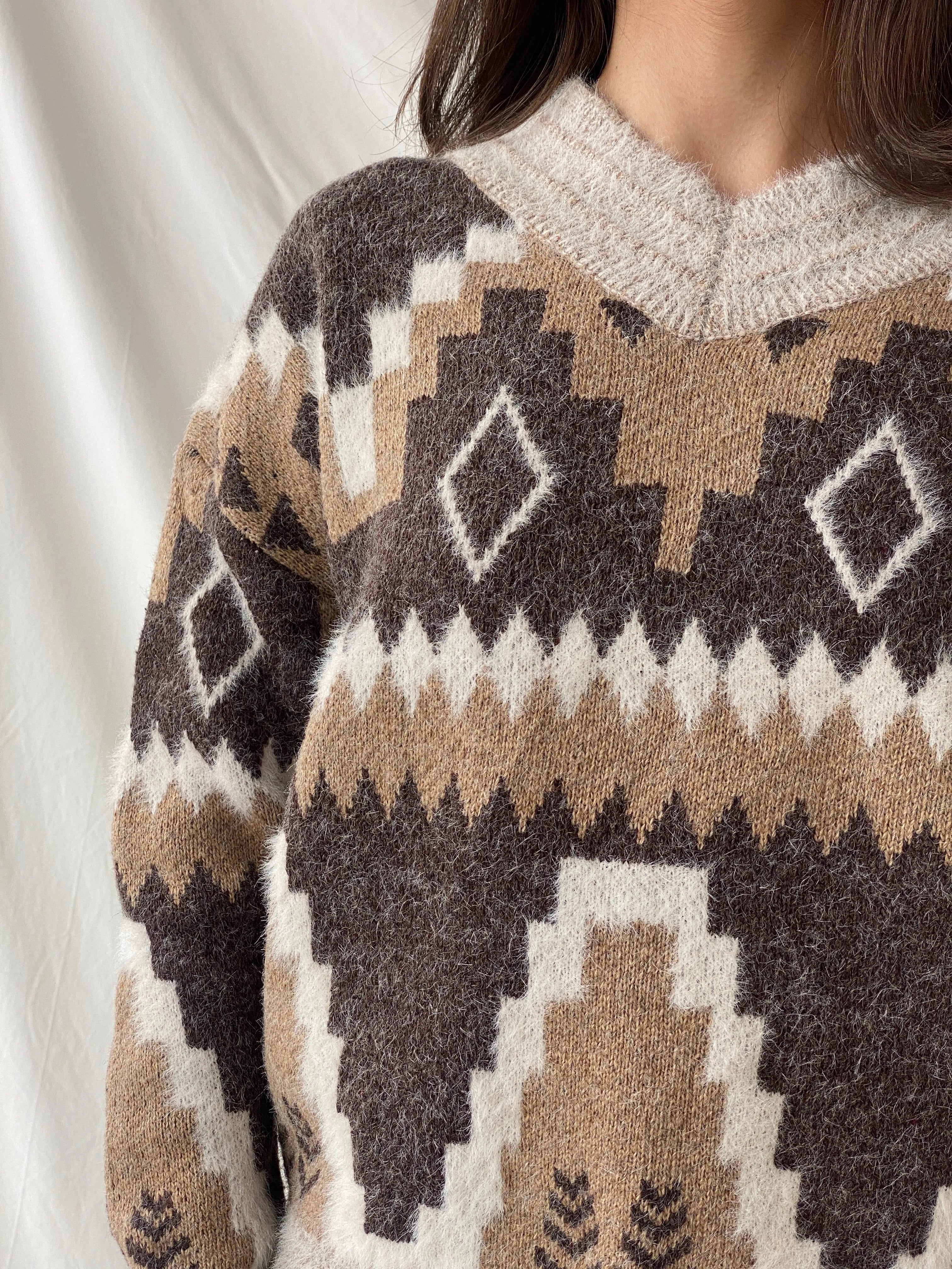 Vintage Wool & Mohair Geometric Icelandic Print V-Neck Handmade Knit Sweater - M - Balagan Vintage Sweater 90s, Christine, knitted sweater, sweater, winter