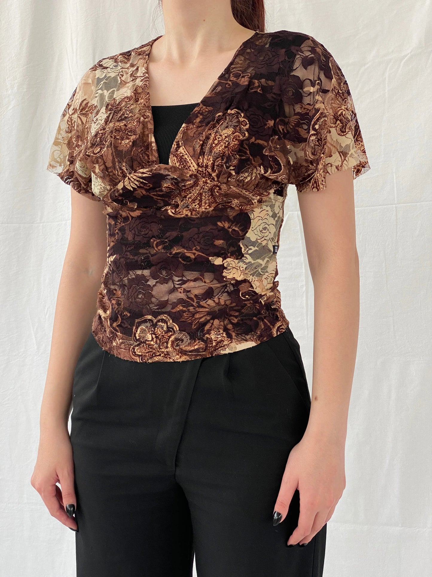 Vintage Y2K BSB Collection Brown Floral Lace V-Neck Women’s Top - S - Balagan Vintage Half Sleeve Top 00s, Ayah, knitted, women top