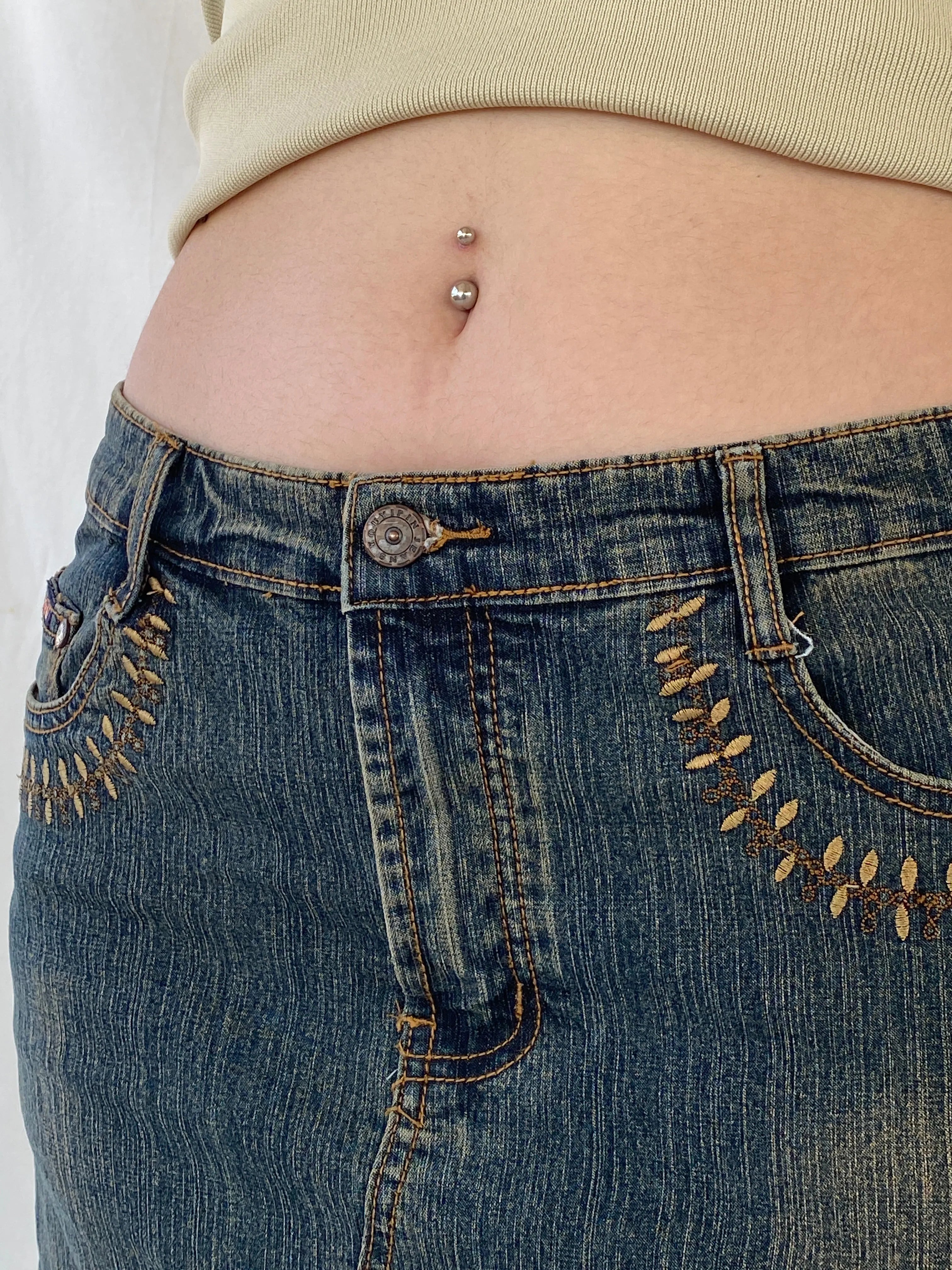 Vintage Y2K Youyipin Jeans Maxi A-line Embroidered Denim Skirt - 42EUR - Balagan Vintage Denim Skirt 00s, Ayah, denim, maxi denim skirt, mini skirt, winter