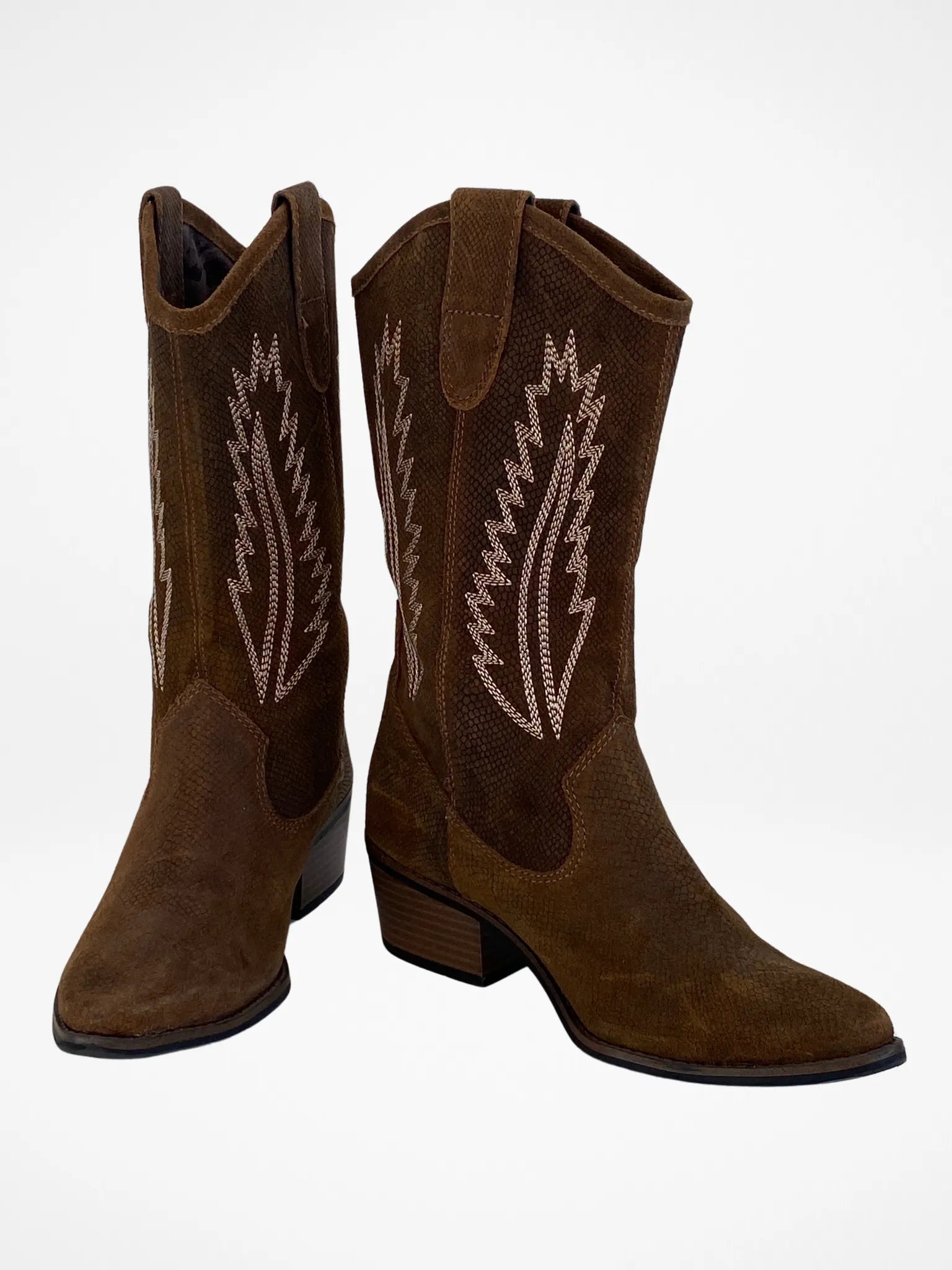 White Mountain Caraway Cowgirl Brown Genuine Leather Boots - 38EUR - Balagan Vintage Cowboy boots 00s, 90s, Boots, brown leather, cowboy, cowboy boots, shoes