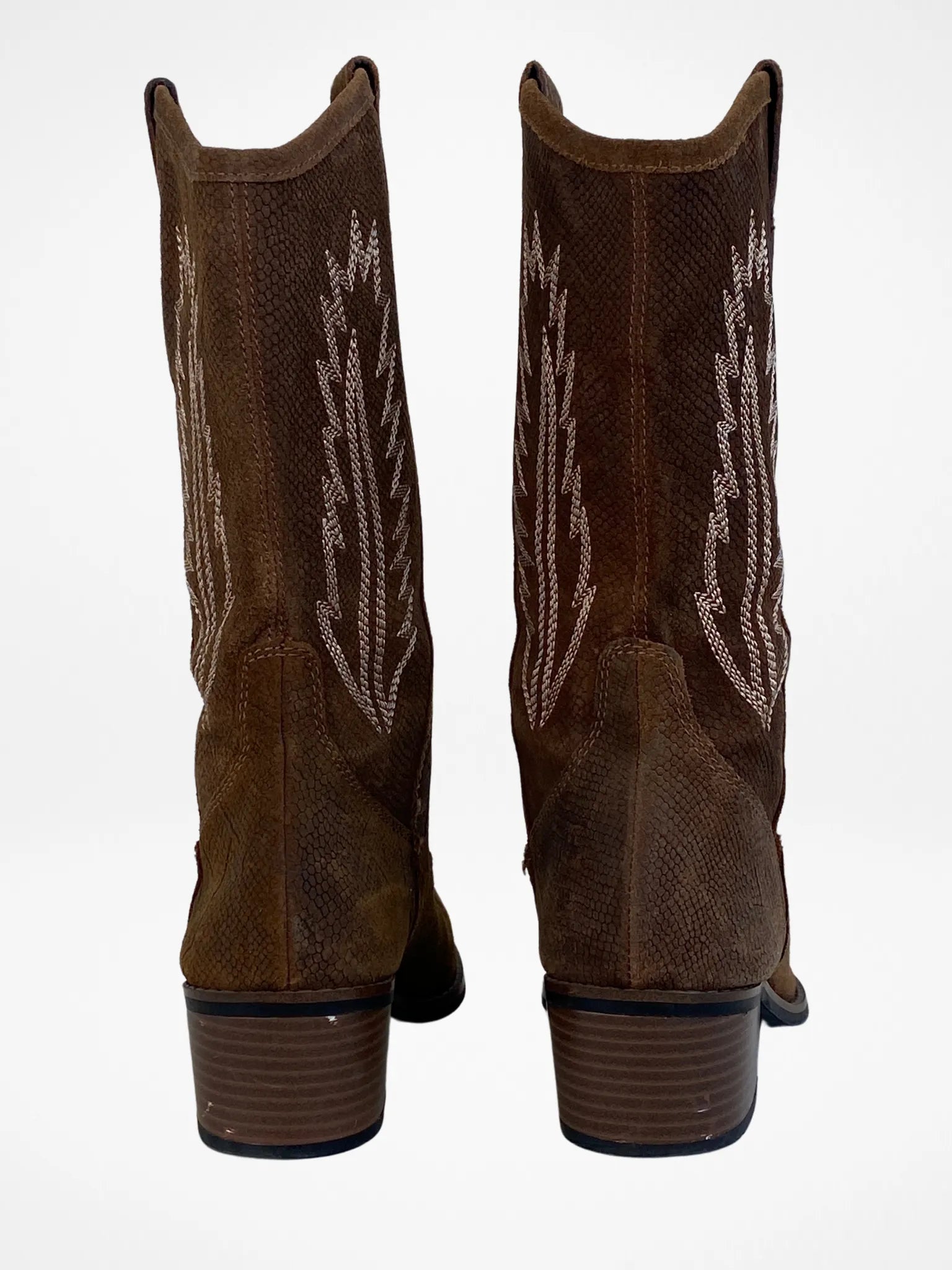 White Mountain Caraway Cowgirl Brown Genuine Leather Boots - 38EUR - Balagan Vintage Cowboy boots 00s, 90s, Boots, brown leather, cowboy, cowboy boots, shoes