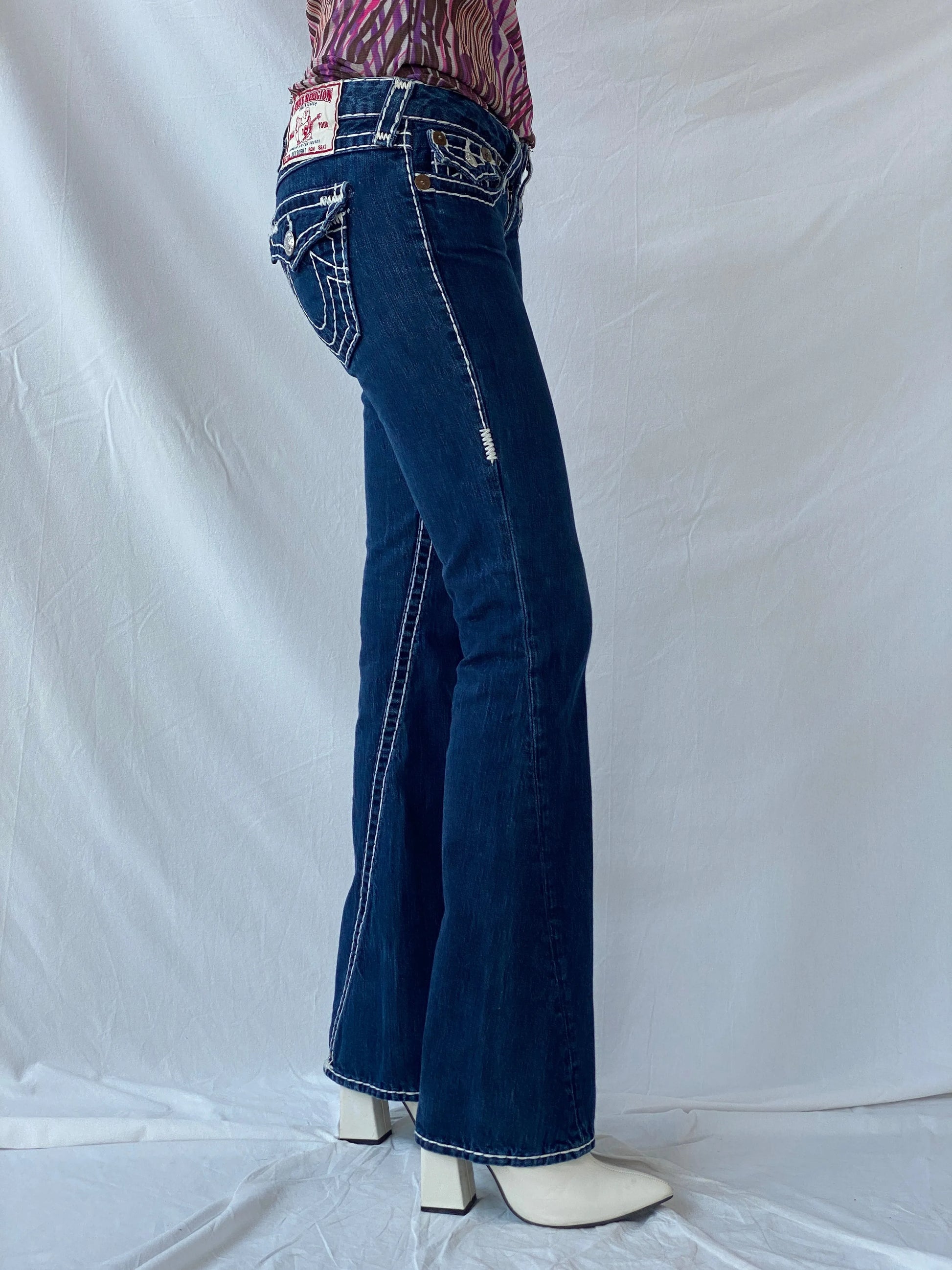 Y2K Big Stitch True Religion Low Rise Flare Leg Dark Jeans - 36EUR - Balagan Vintage Jeans 00s, consignment, Danadabbas, denim, jeans, Skinny Jeans, Syntia, winter