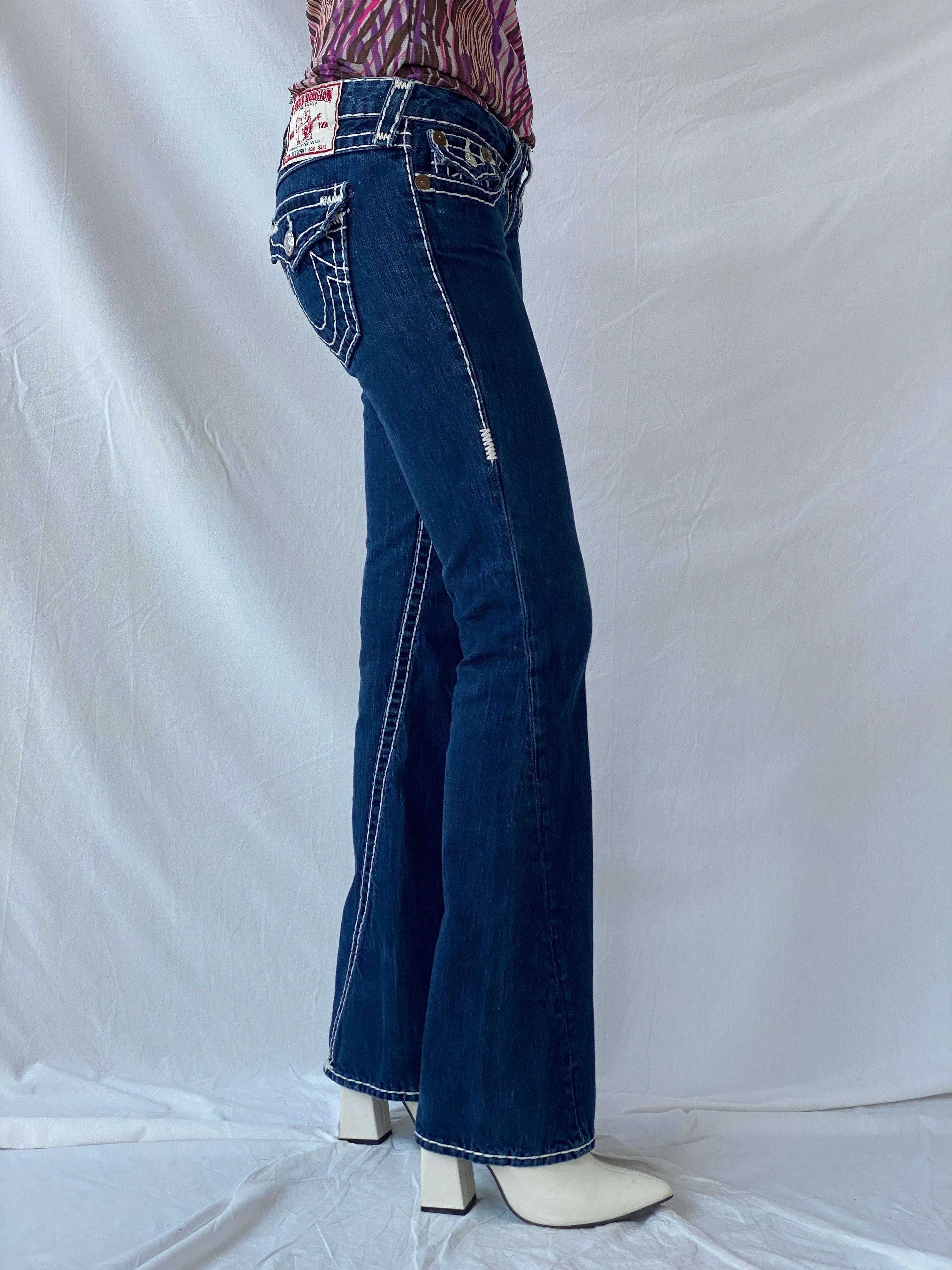 Y2K Big Stitch True Religion Low Rise Flare Leg Dark Jeans - 36EUR - Balagan Vintage Jeans 00s, consignment, Danadabbas, denim, jeans, Skinny Jeans, Syntia, winter