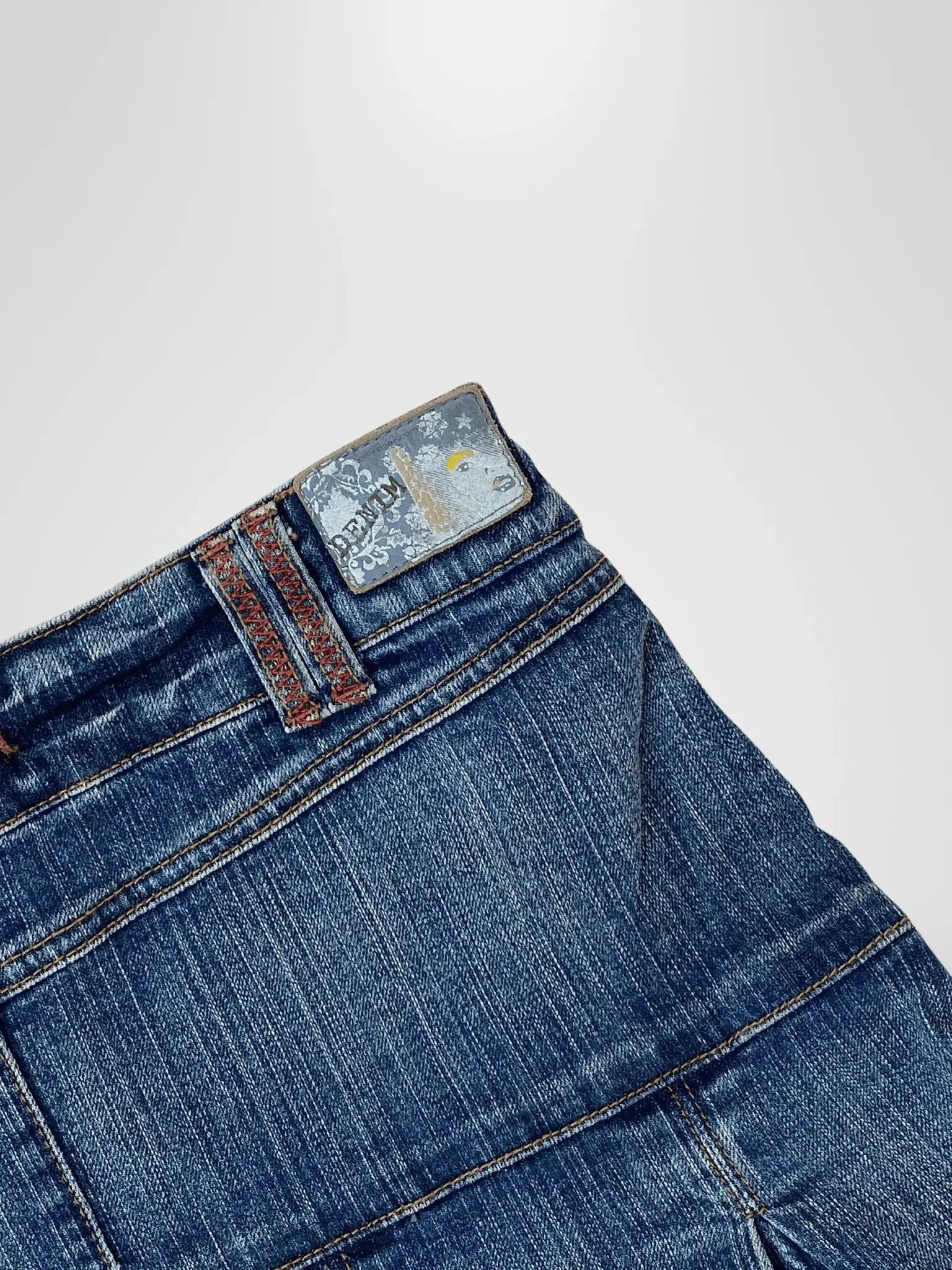Y2K Collezione Pleated Mini Denim Skirt - M - Balagan Vintage Denim Skirt 00s, denim, denim skirt, jeans, shorts, Y2K