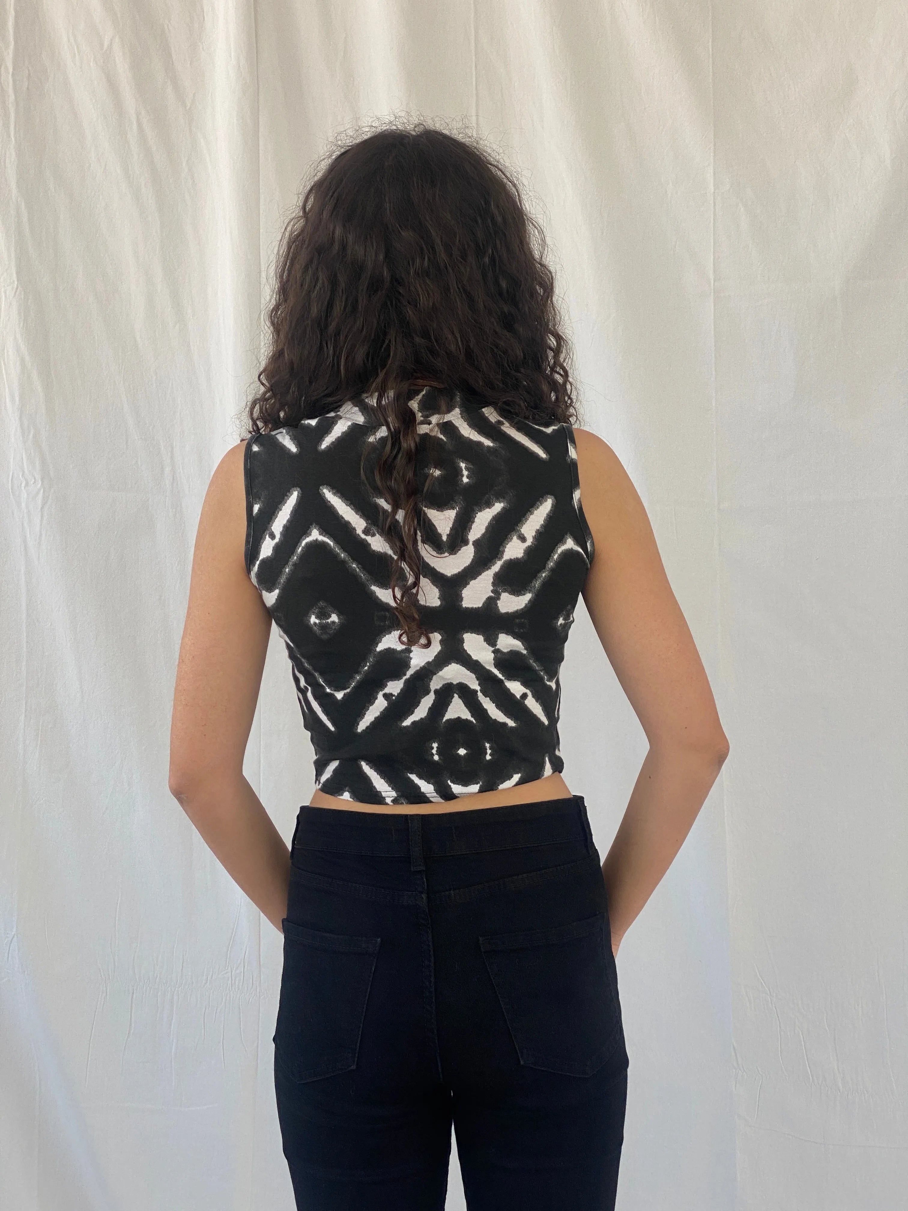 Y2K Head Girl Black White Tie Dye Turtle Neck Crop Top - S - Balagan Vintage Sleeveless Top 00s, Celine, cropped, women top
