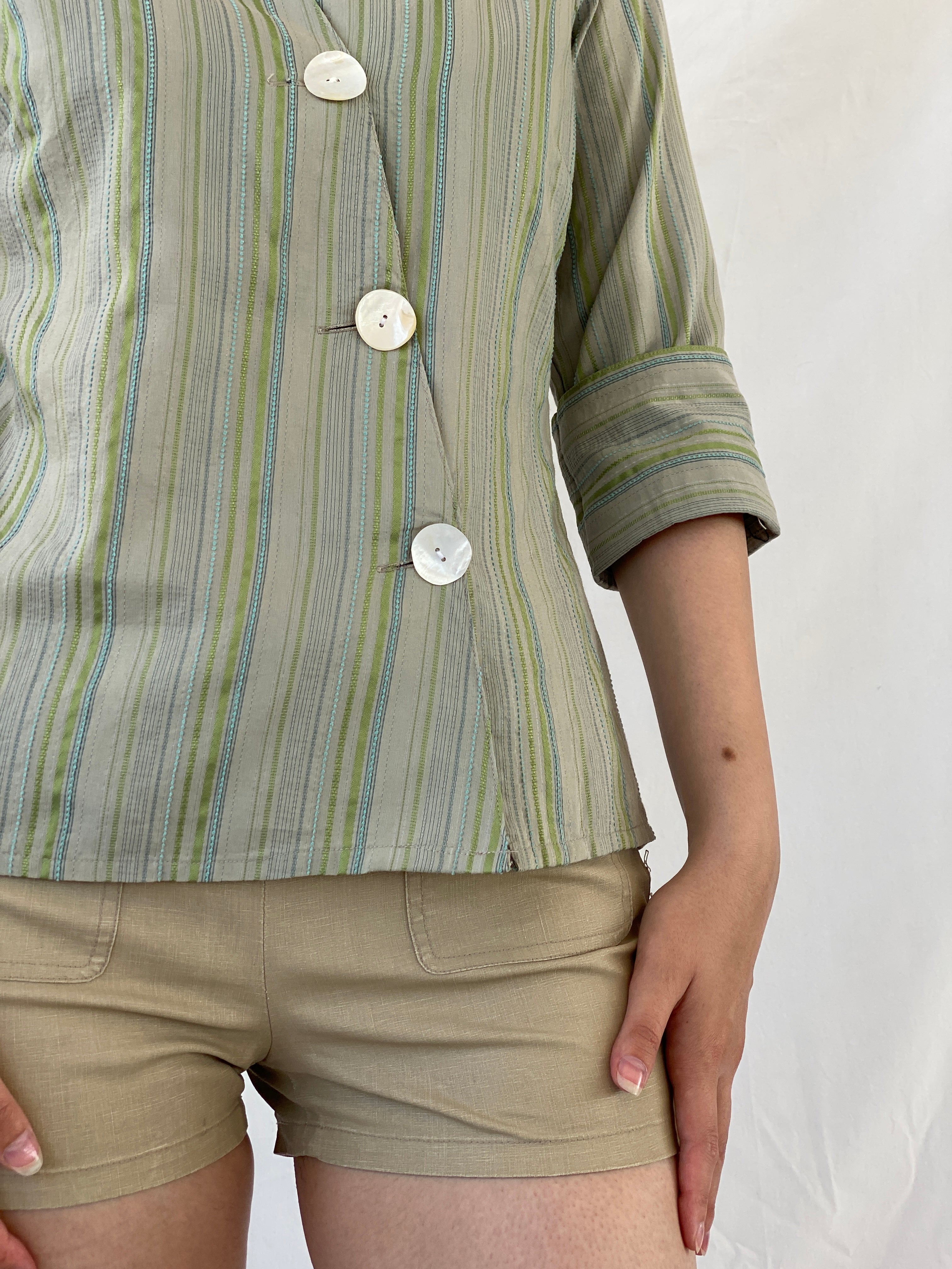 Y2K Kiabi Woman Office Core Green Striped Asymmetric Buttoned Shirt - M - Balagan Vintage Full Sleeve Shirt 00s, Ayah, cotton shirt, full sleeve shirt, NEW IN, Office core, shirt, women shirt