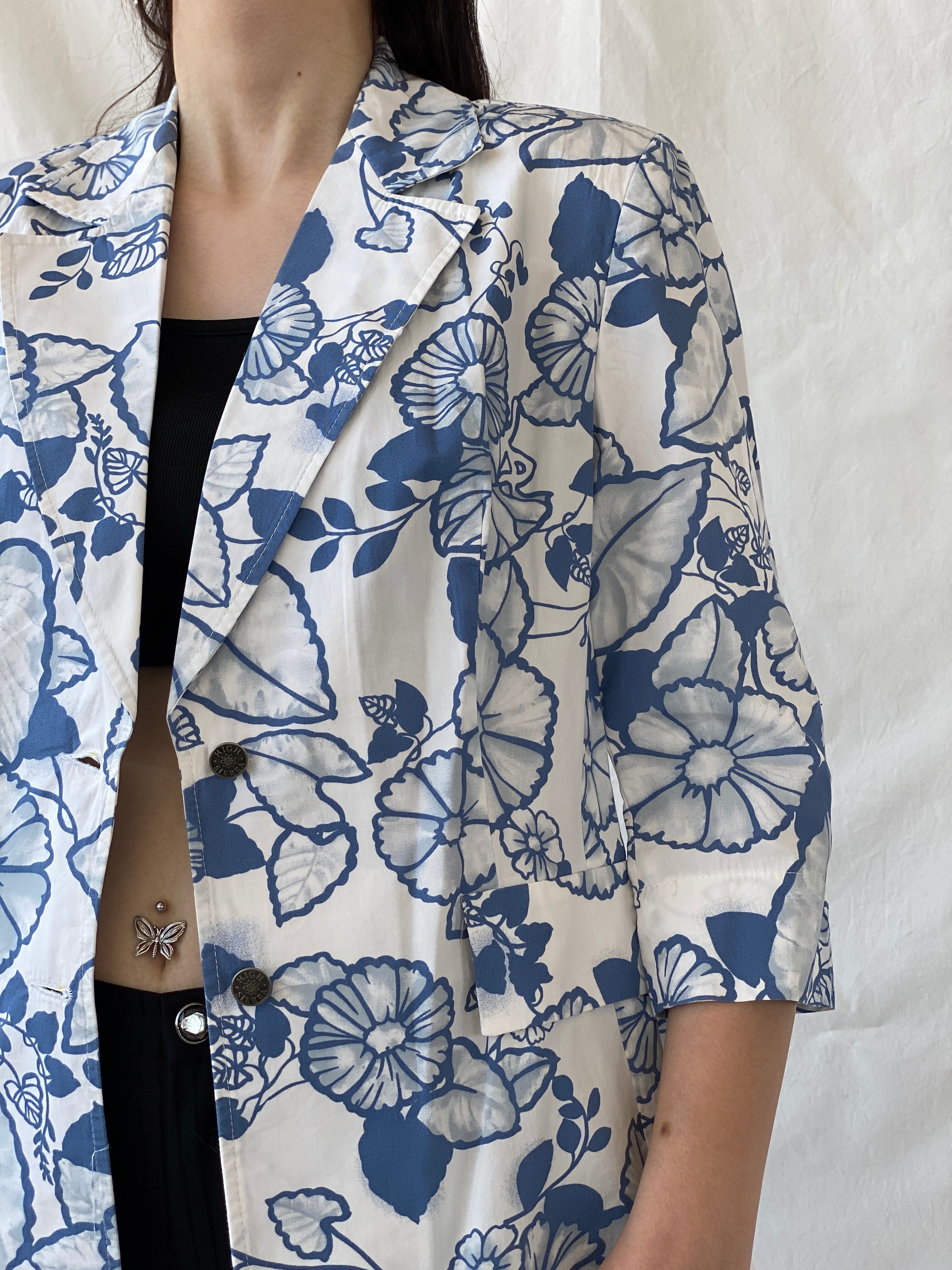 Y2K Nancy Co White Blue Floral Linen Blend Oversized Fit Blazer - L - Balagan Vintage Blazer 00s, Ayah, blazer, Coats&Jackets, consignment, denim, floral, full sleeve blazer, NEW IN, Shereen, winter, Women's Blazers