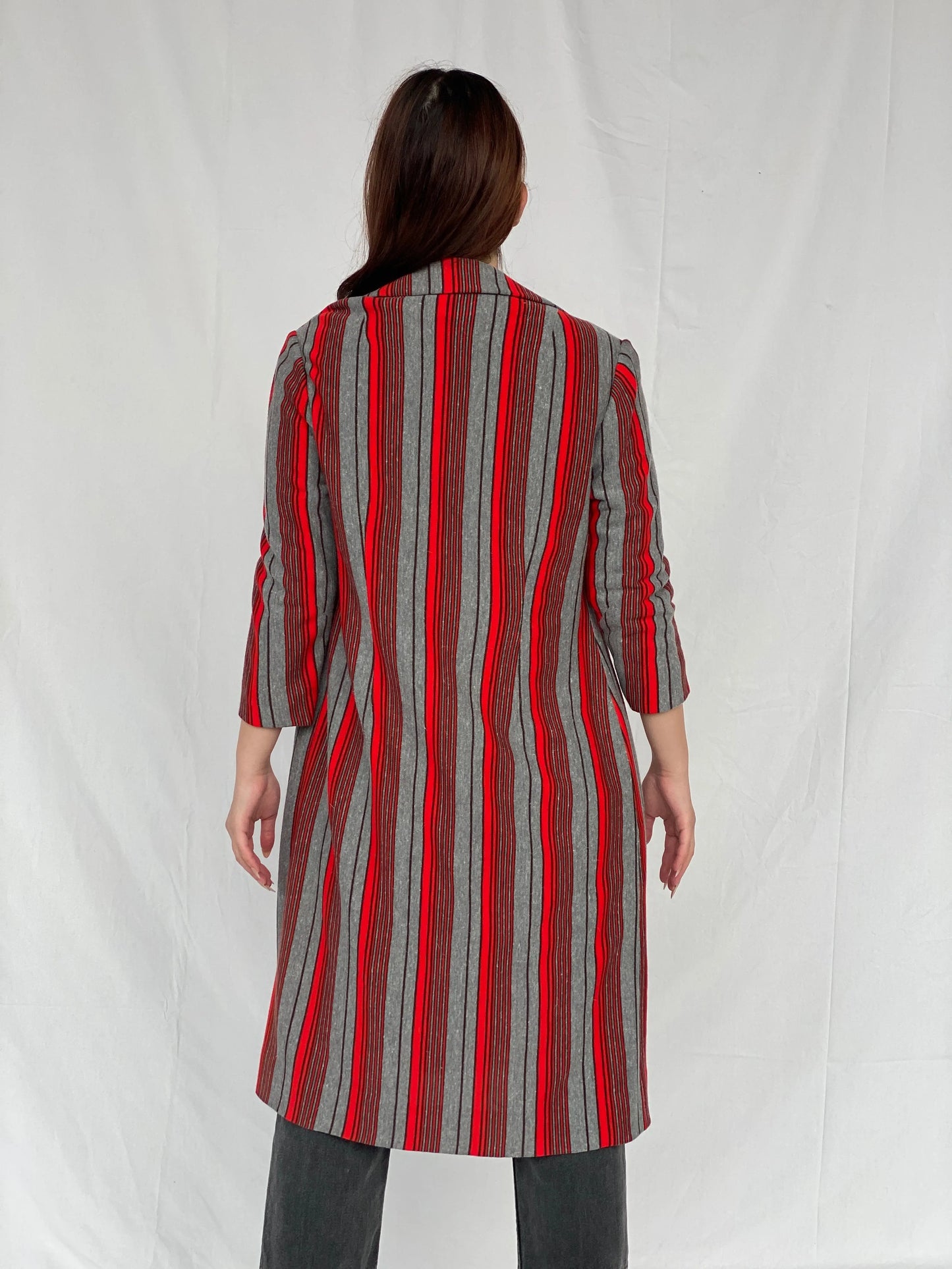 Y2K Red & Gray Striped Long Blazer - M - Balagan Vintage Blazer 00s, Ayah, blazer, Coats&Jackets, Deals, Women's Blazers
