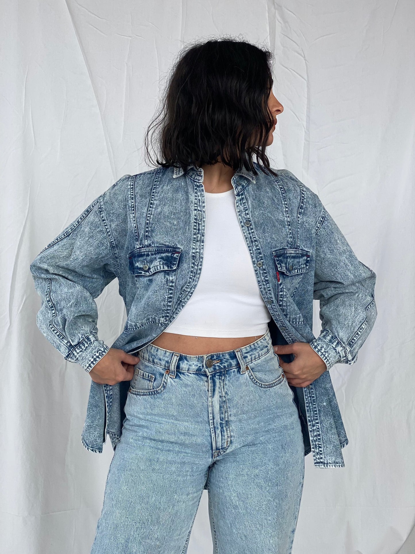 Levi’s Denim Shirt - Balagan Vintage Full Sleeve Shirt 90s, denim, full sleeve shirt, levis, levis jeans, outerwear, oversized shirt, vintage
