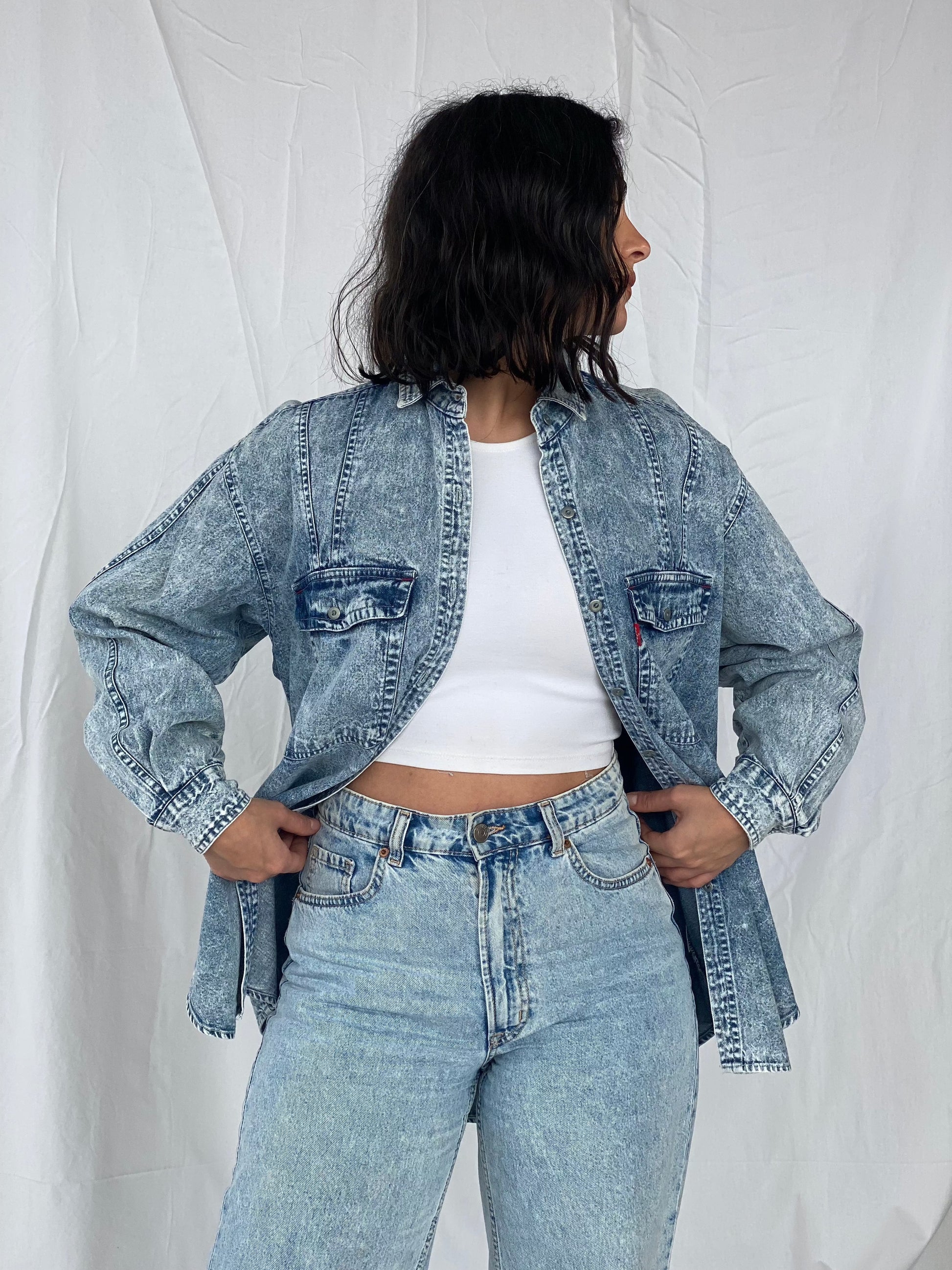 Levi’s Denim Shirt - Balagan Vintage Full Sleeve Shirt 90s, denim, full sleeve shirt, levis, levis jeans, outerwear, oversized shirt, vintage