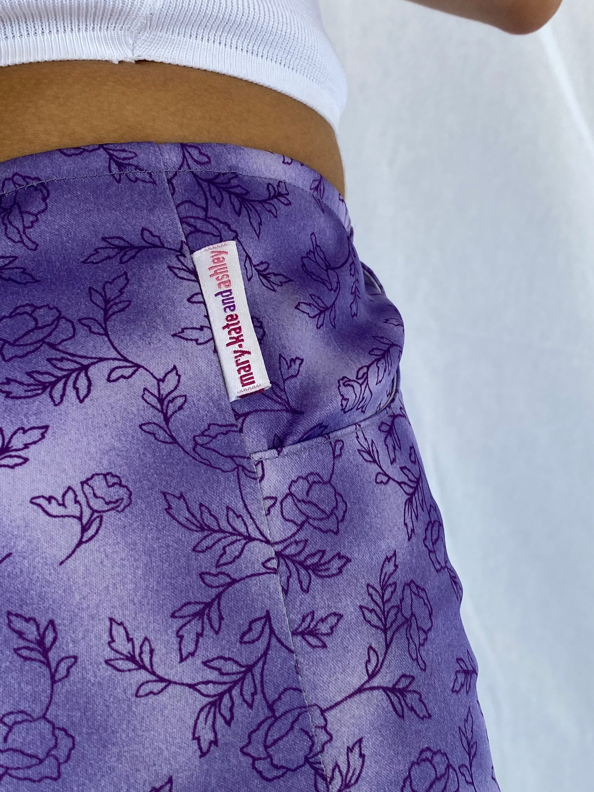 Vintage 90s Mary-Kate and Ashley Pants - Balagan Vintage Pants 00s, 90s, Deals, jeans, outerwear, pants, printed shorts, summer, summer prints, techno, techno wear, vintage, vintage pants, vintage prints, women pants, Y2K