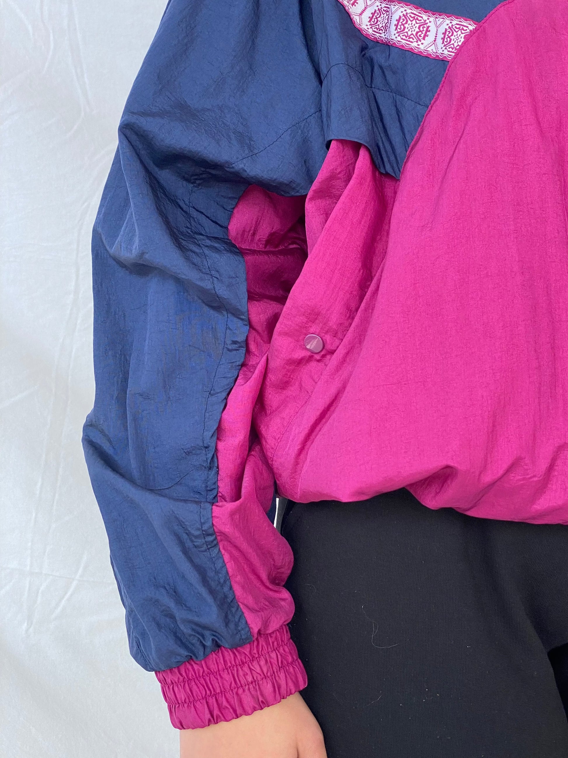 Vintage Casual Isle Windbreaker Jacket - Balagan Vintage Windbreaker Jacket 90s, Coats&Jackets, nylon, outerwear, vintage, windbreaker, windbreaker jacket, Women's Windbreaker Jackets