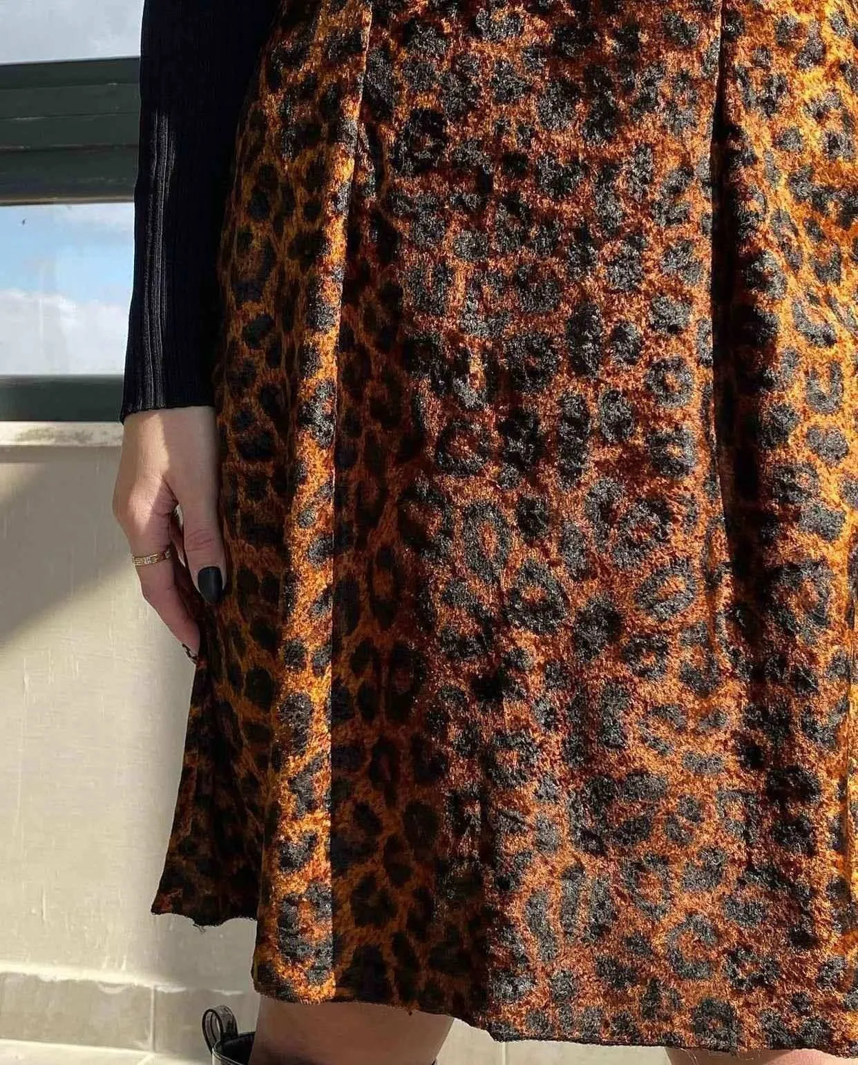 Vintage Emanuelle Colección Brown Velvet Designer Dress -s - Balagan Vintage Velvet Dress 00s, animal print, Deals, dress, streetwear, velvet, velvet dress, vintage, vintage dress, winter, women, women dress