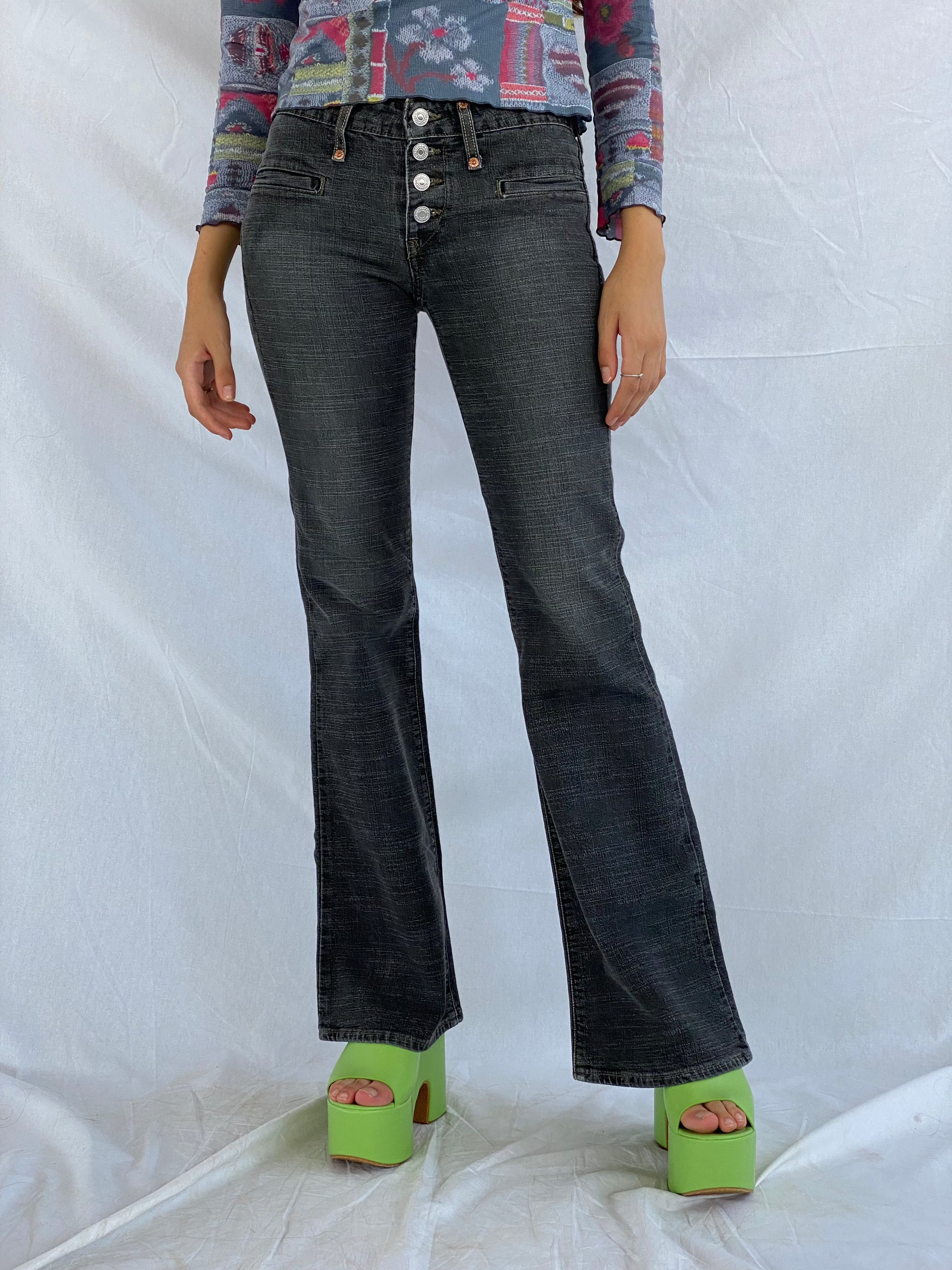 Vintage Low Waisted Levi’s Flare Jeans - Balagan Vintage Jeans flare, flare jeans, levis, levis jeans, low rise jeans, vintage levis