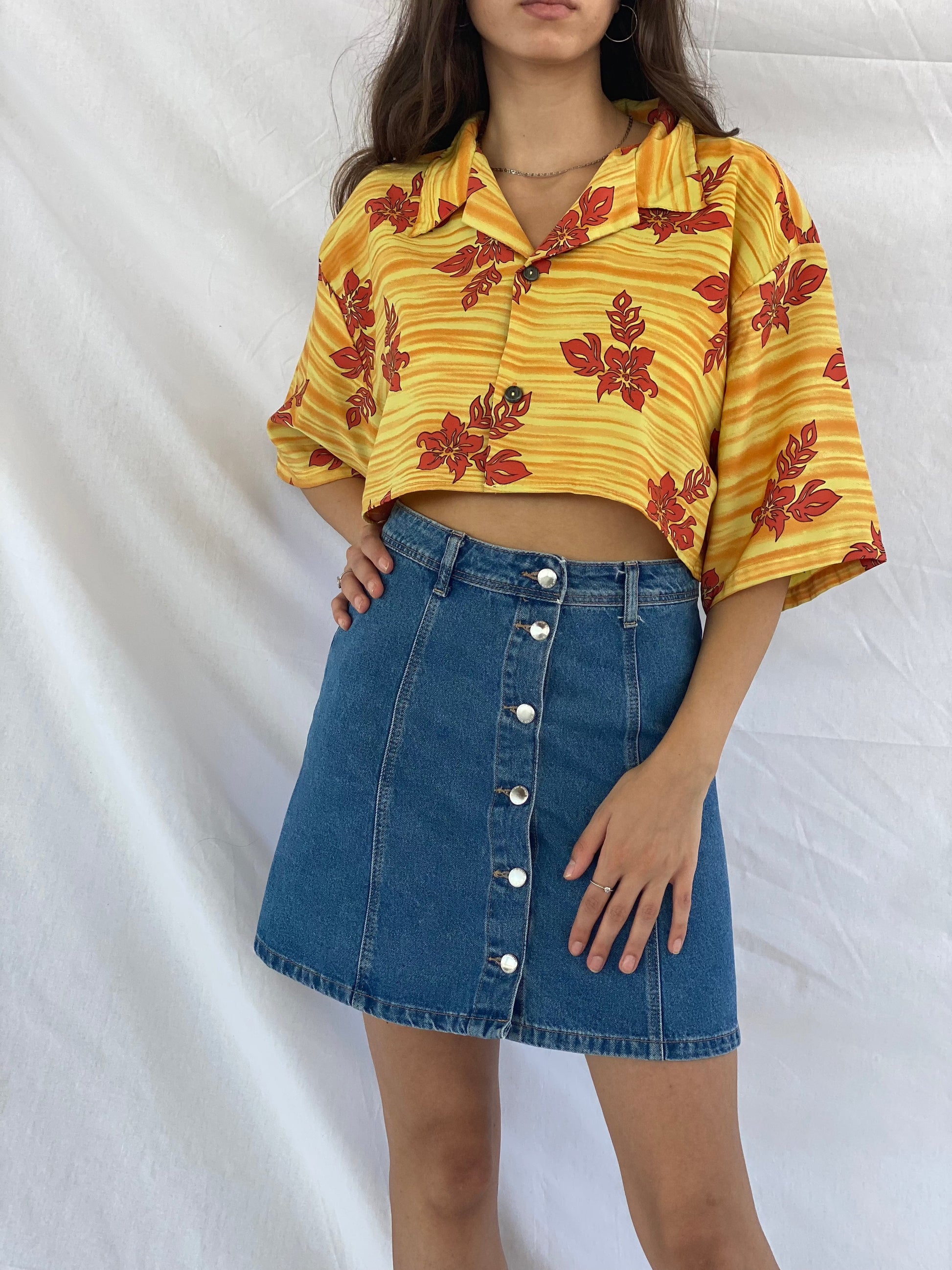 Vintage Pineapple Connections Cropped Hawaiian Print Shirt - Balagan Vintage Cropped Hawaiian Shirt crazy print, cropped Hawaiian shirt, Cropped shirt, Deals, festival wear, flower pattern, half sleeve shirt, Hawaiian shirt, printed shirt, reworked shirt, shirt, shirts, streetwear, summer, summer prints, techno, techno wear, Top, vintage, vintage cropped shirt, vintage prints, women, women shirt