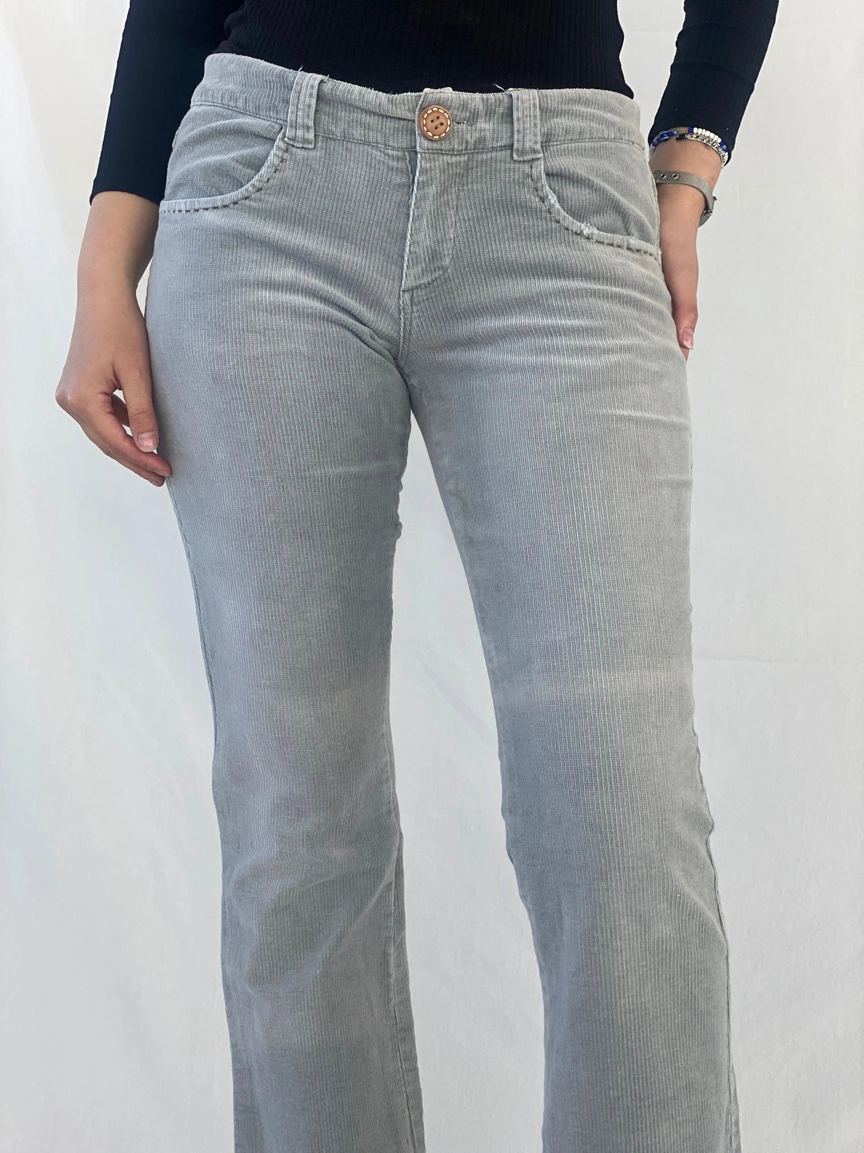 00s Element Gray Mid-Rise Women’s Corduroy Flared Pants - 40EUR - Balagan Vintage Corduroy Pants 00s, Ayah, corduroy pants, winter