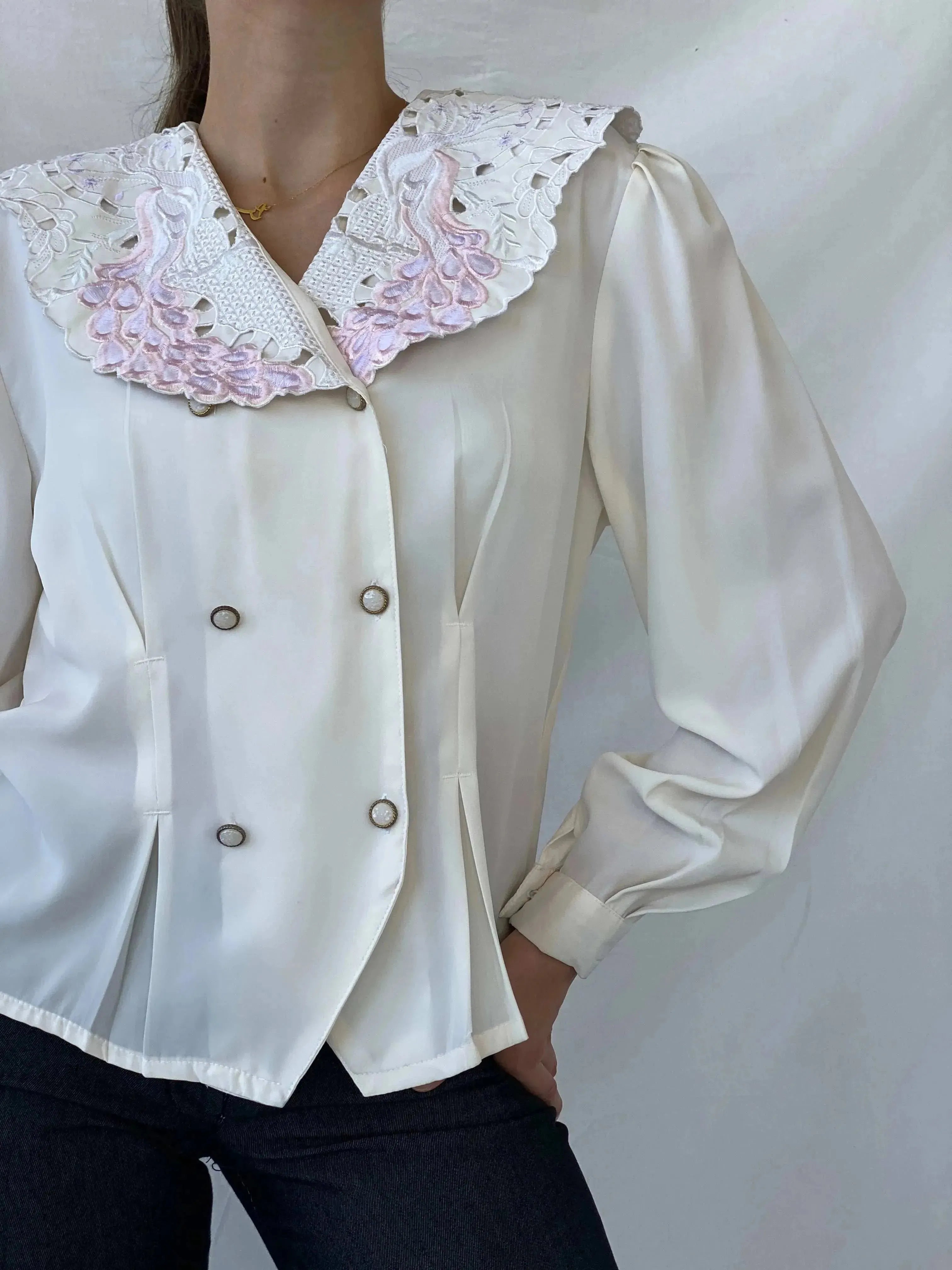 00s FIRAS Embroidered Oversized Collar Ivory Victorian Blouse - M - Balagan Vintage Full Sleeve Shirt 00s, full sleeve shirt, Mira, winter, women shirt, women top