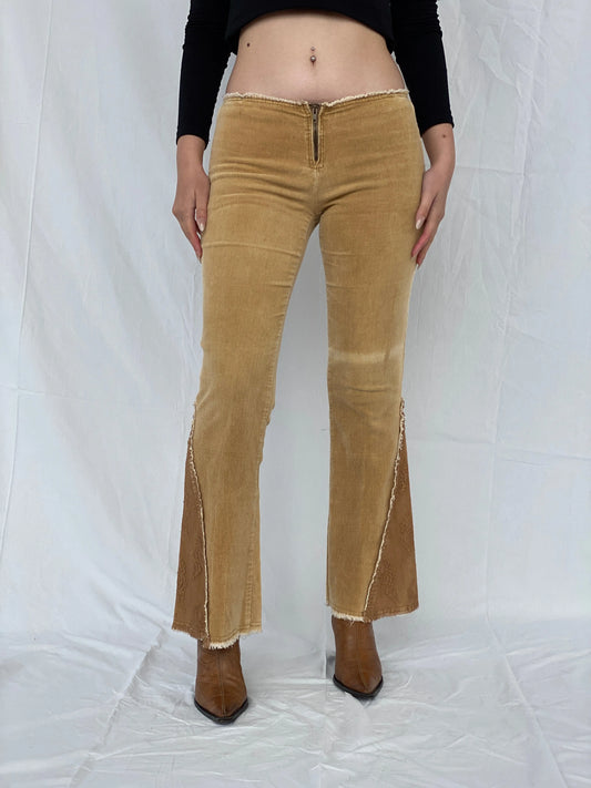 00s Forever21 Flared Lace Mid-Rise Beige Corduroy Pants - 38EUR - Balagan Vintage Corduroy Pants 00s, Ayah, corduroy pants