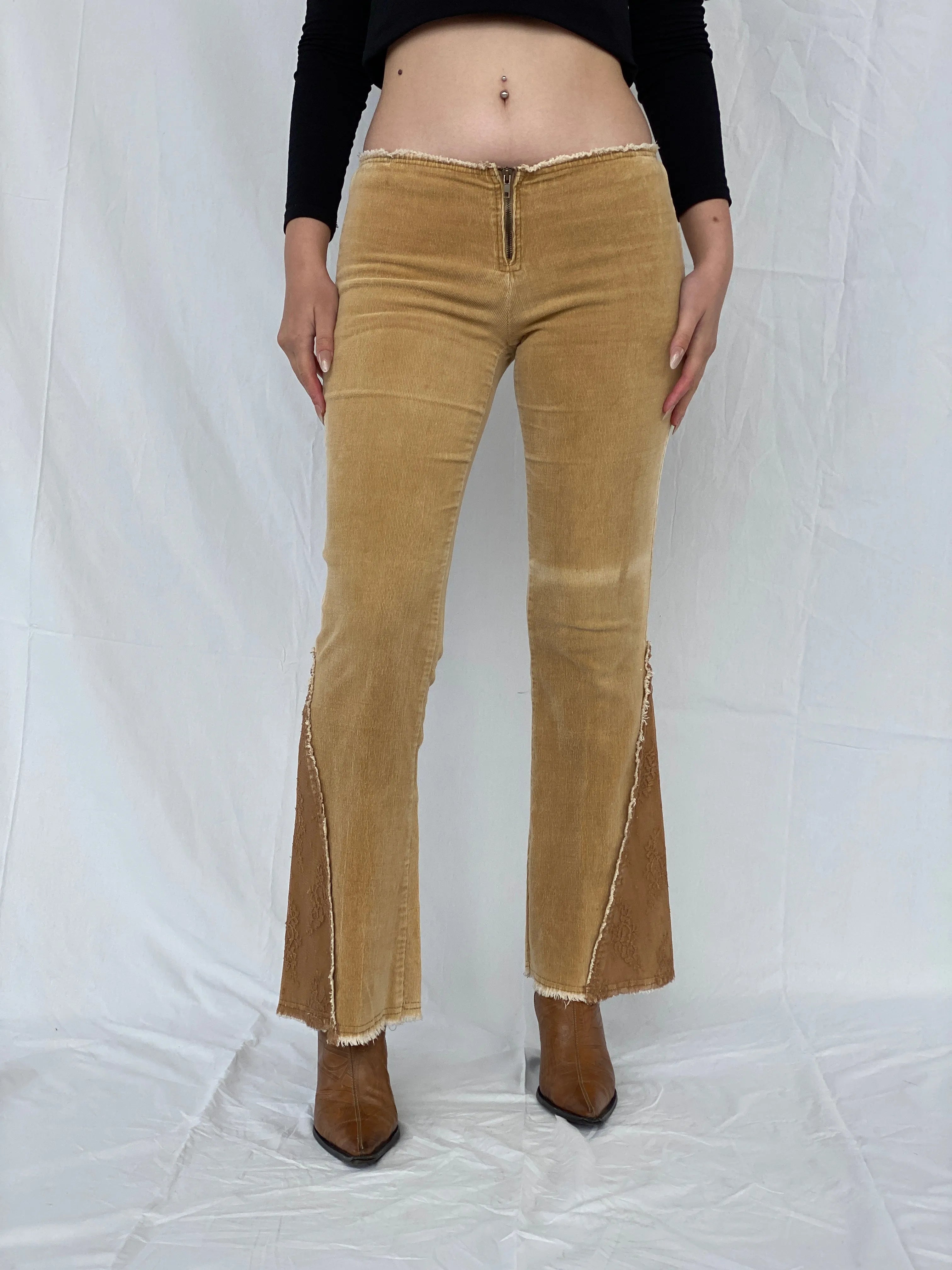 00s Forever21 Flared Lace Mid-Rise Beige Corduroy Pants - 38EUR - Balagan Vintage Corduroy Pants 00s, Ayah, corduroy pants