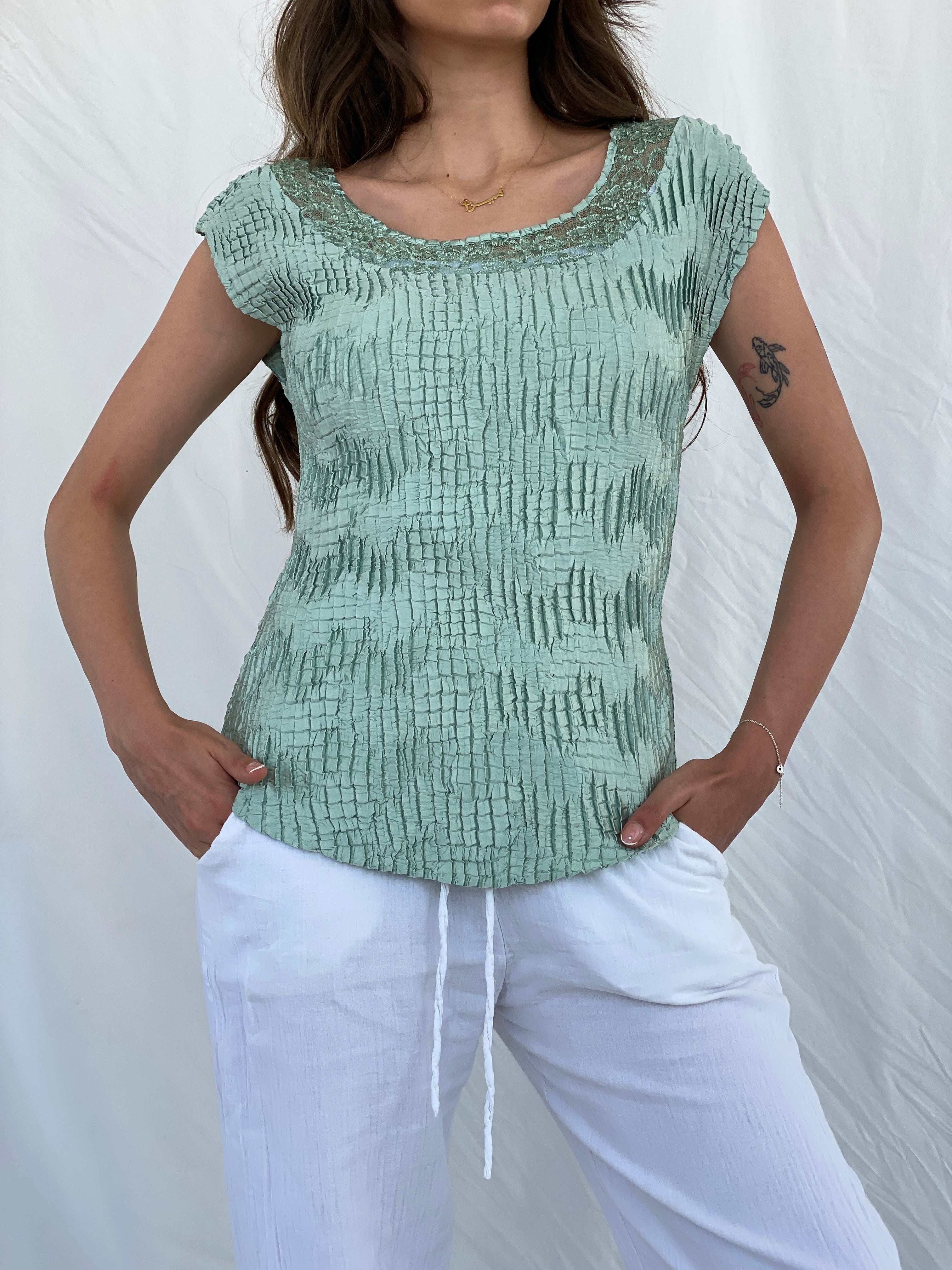 00s NICOLA Mint Green Scrunchie Textured Top with Lace Collar - M - Balagan Vintage Half Sleeve Top 00s, 90s, Mira, shimmer, women top