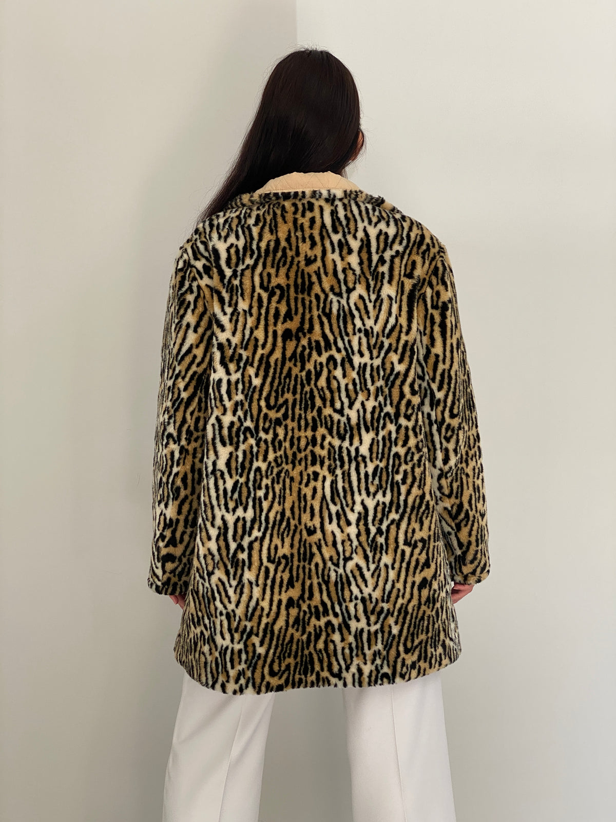 Vintage Y2K Reversible Beige Quilted Leopard Faux Fur Longline Jacket - L