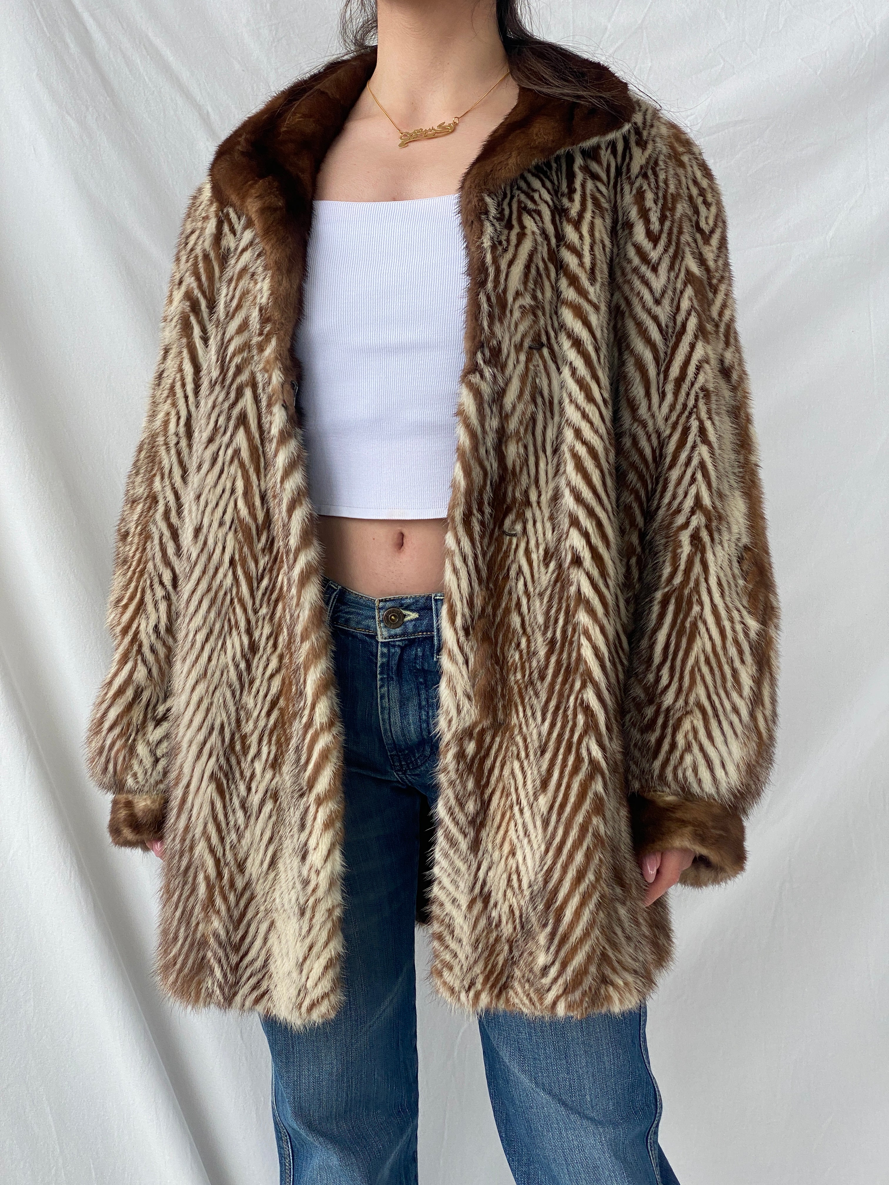 Luxurious Vintage 1980s Brown Real Mink Fur Jacket with Dyed Fur Stripes and Brown Collar - M