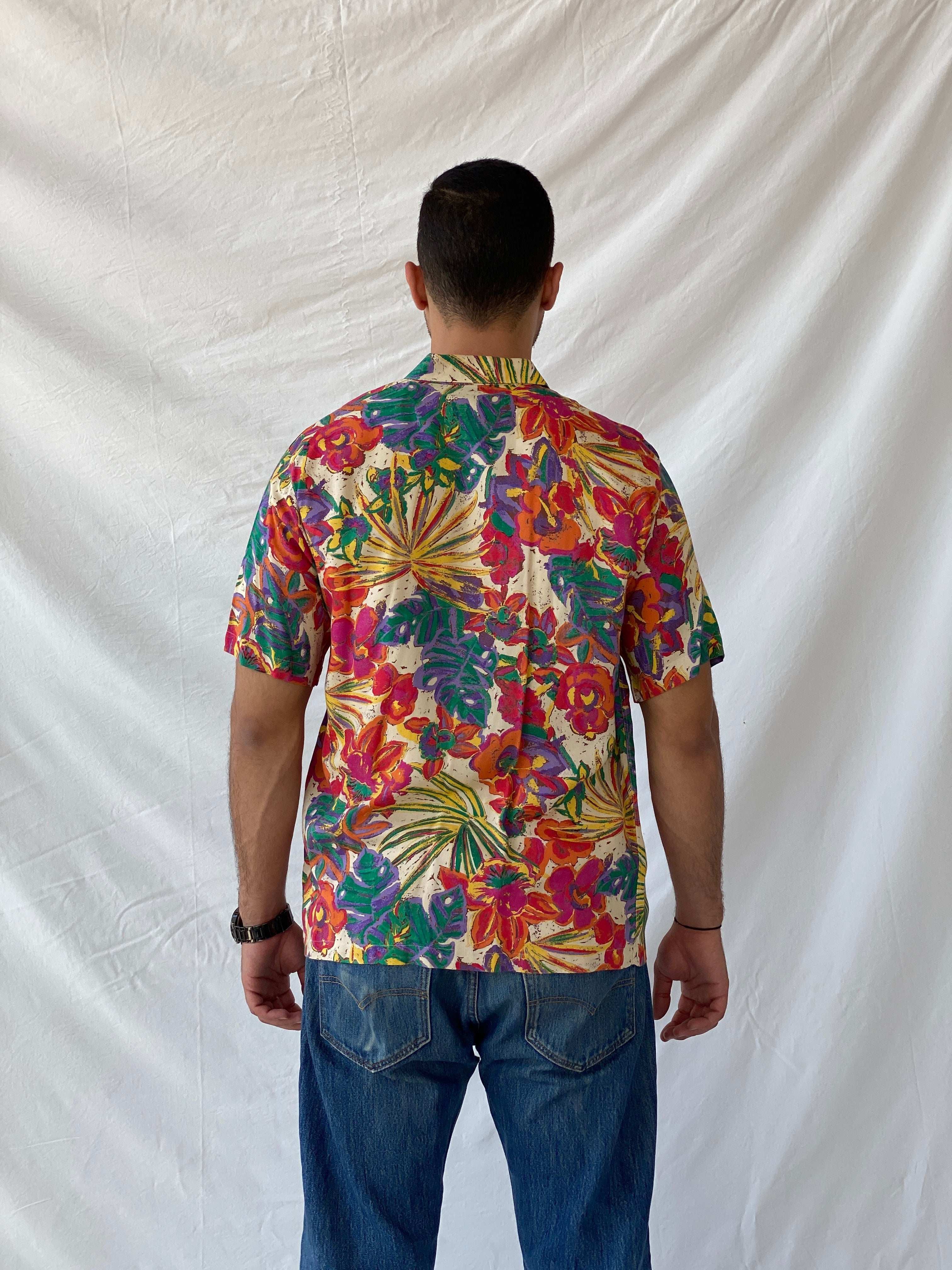 Vintage Momento Floral Hawaiian Printed Men’s Button Up Shirt - M