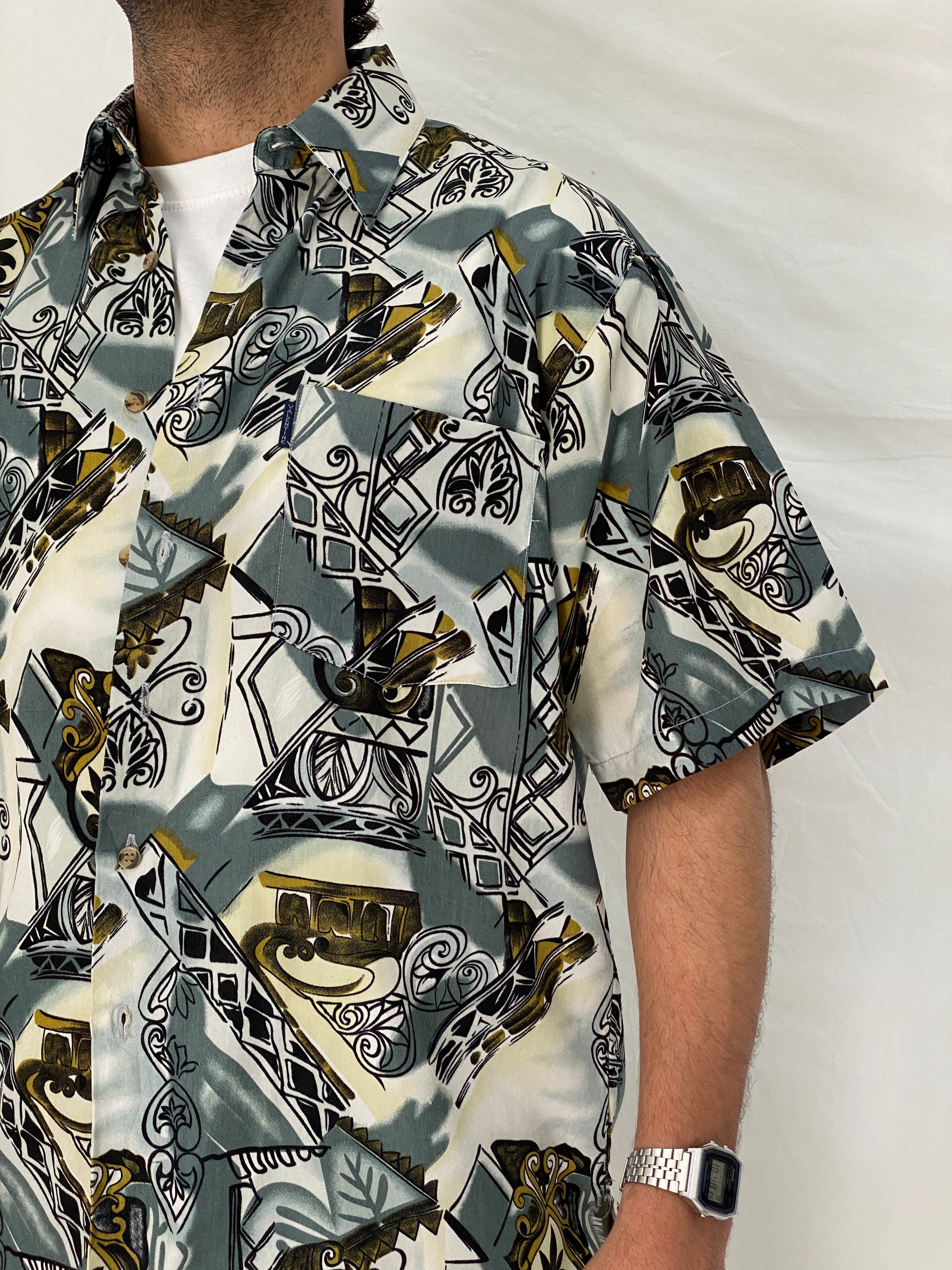 Vintage Valentine Italy Style Abstract Printed Short Sleeve Shirt – M