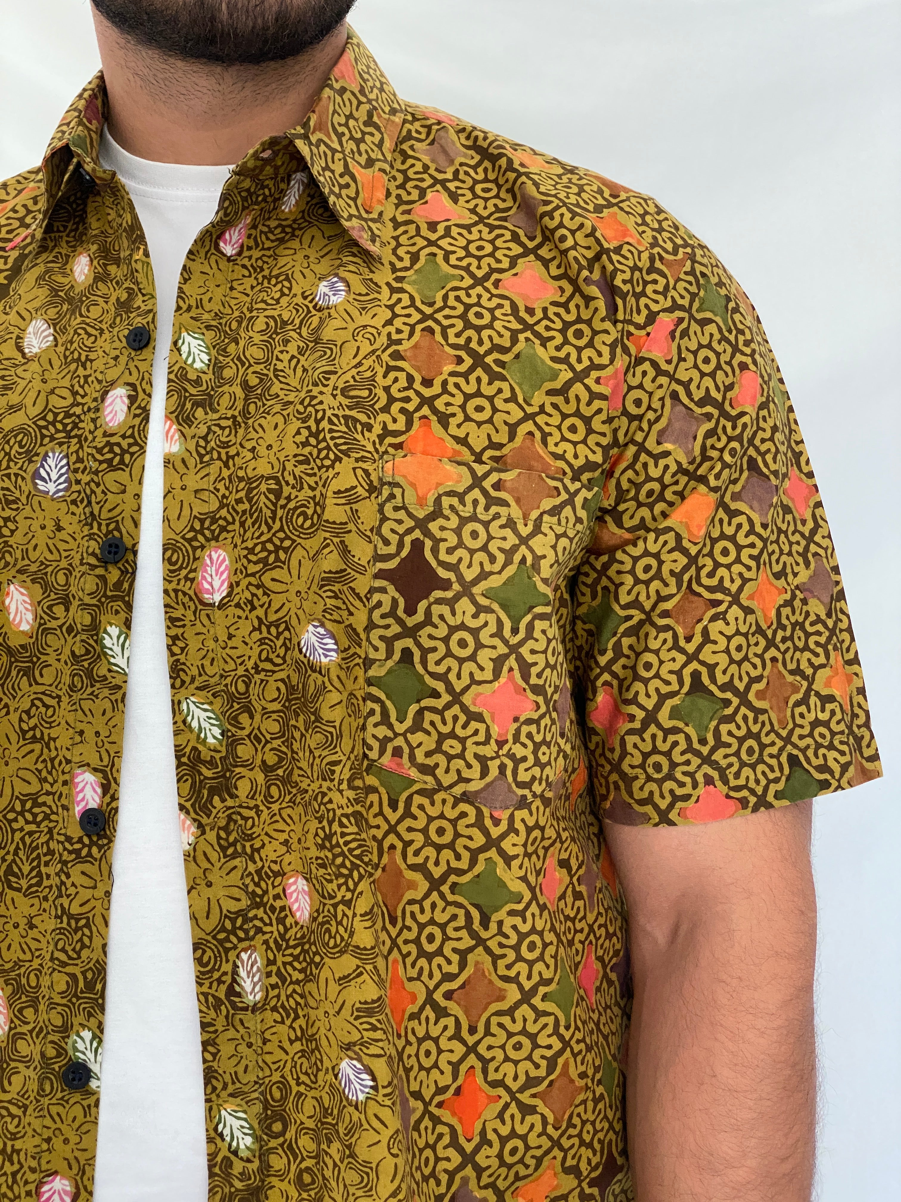 Vintage Fifty Batik Olive Multicolor Batik Print Short Sleeve Shirt – XL