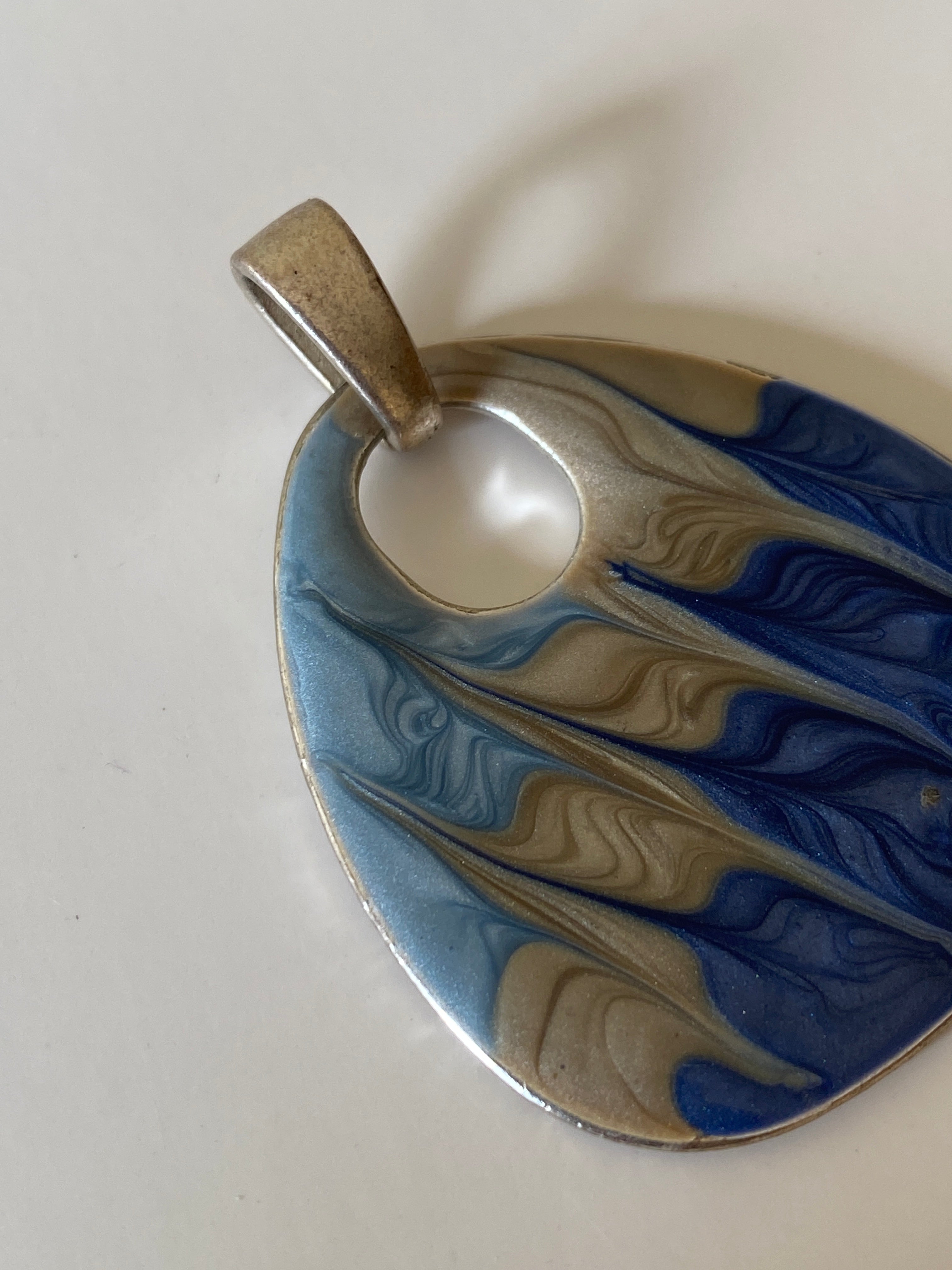 Vintage Abstract Enamel Pendant – Blue & Gray Modernist Silver-Tone Statement Necklace Charm