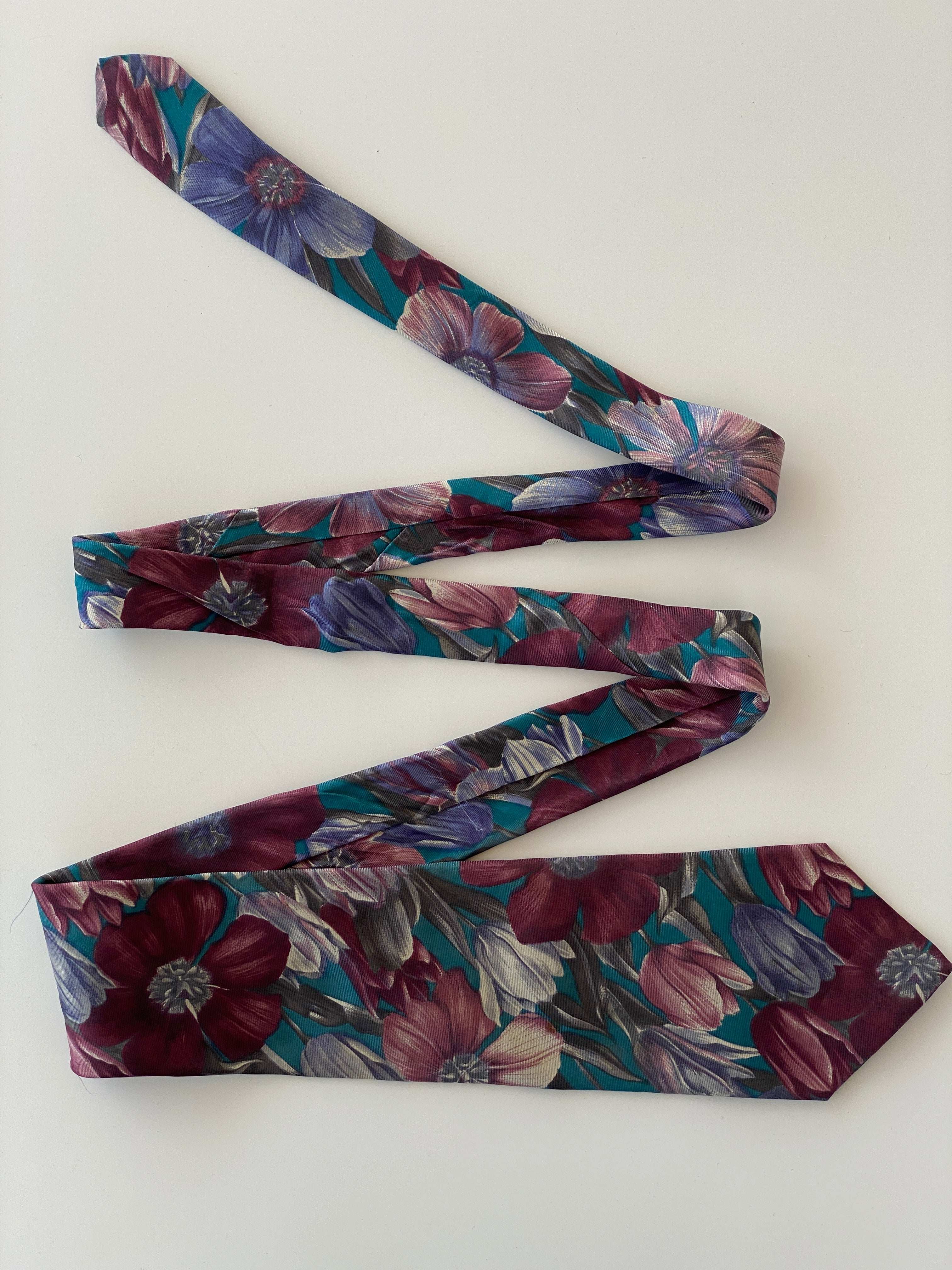 Beautiful Vintage Manhattan Silk Floral Tie - Balagan Vintage Ties 90s, NEW IN, print, printed tie, tie, ties, vintage, vintage tie