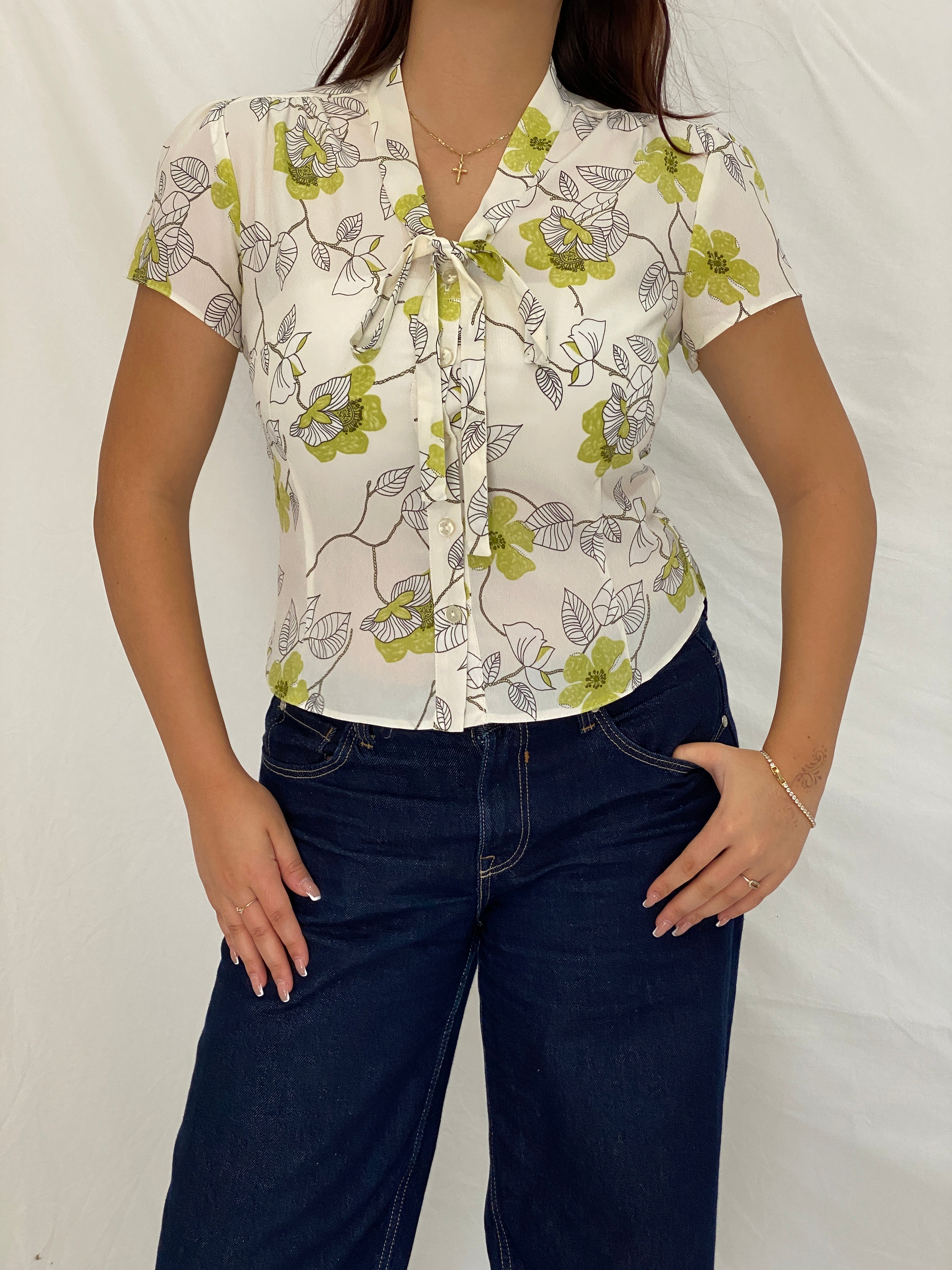 Vintage 1990s Roman Originals Ivory & Lime Green Floral Tie-Neck Blouse  - M