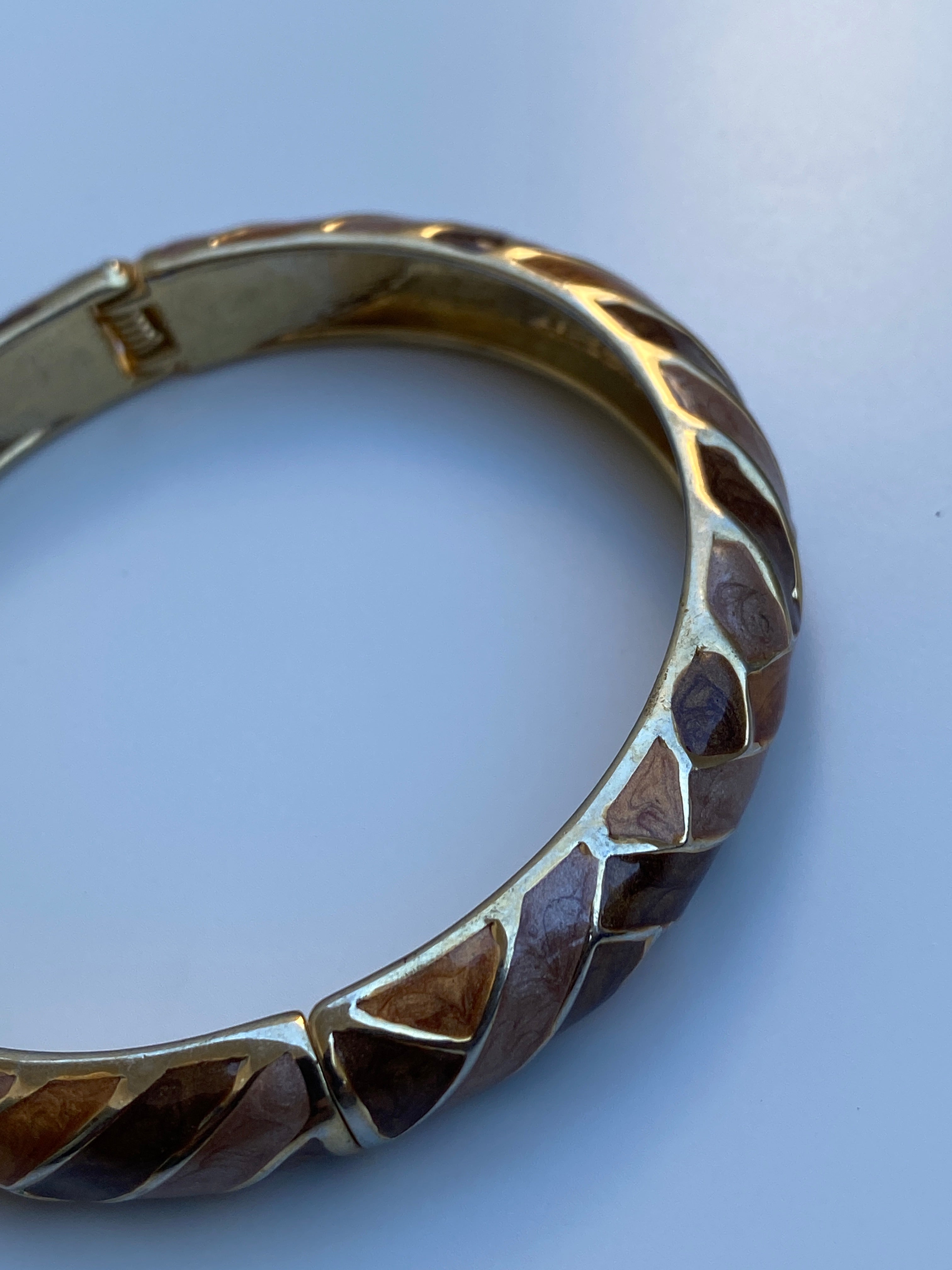 Vintage Gold Tone Marbled Enamel Hinged Bangle Mosaic Cuff Bracelet