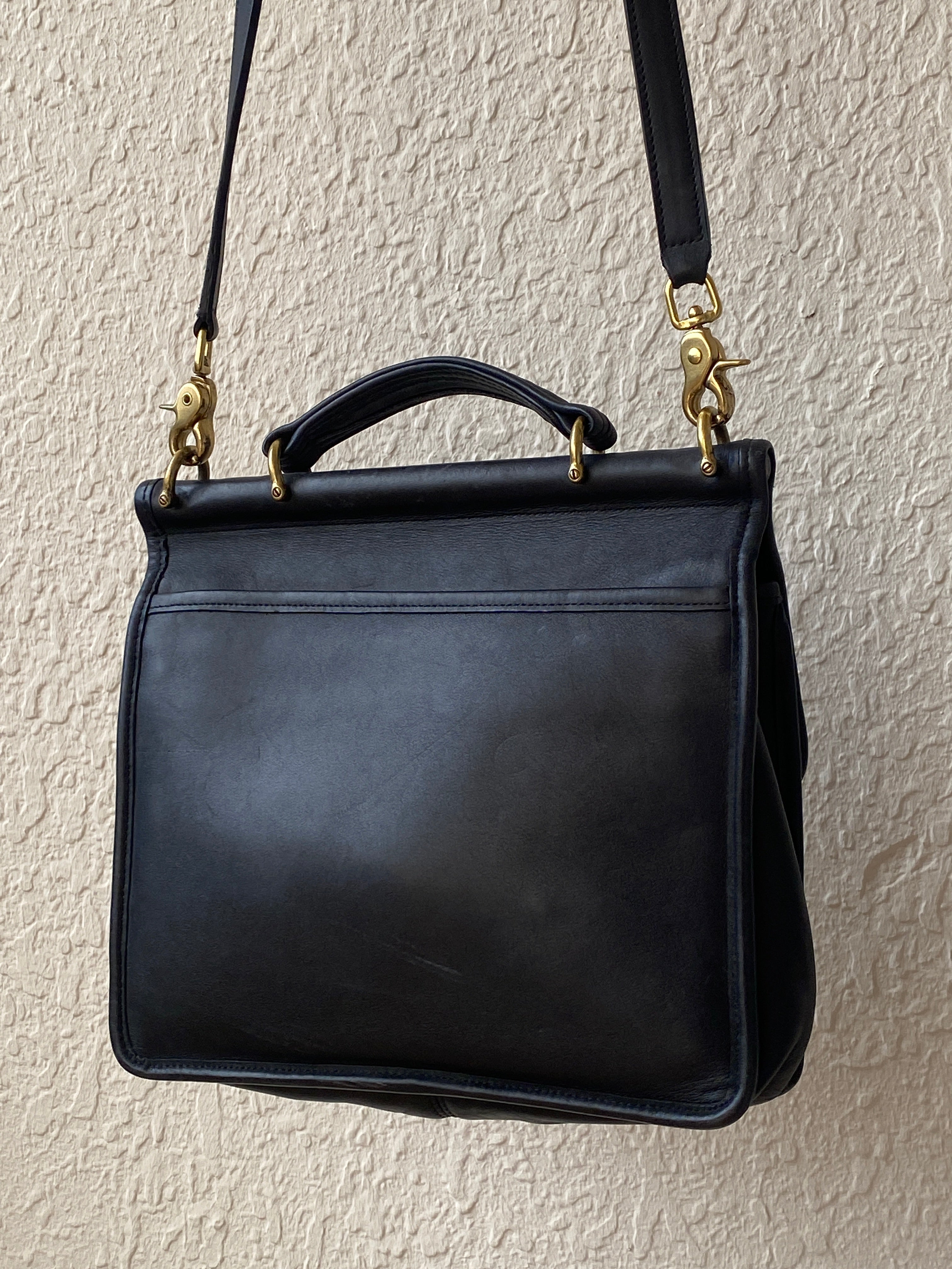 Vintage Coach Black Leather Top Handle Bag Classic C1P-9927 Turnlock Crossbody