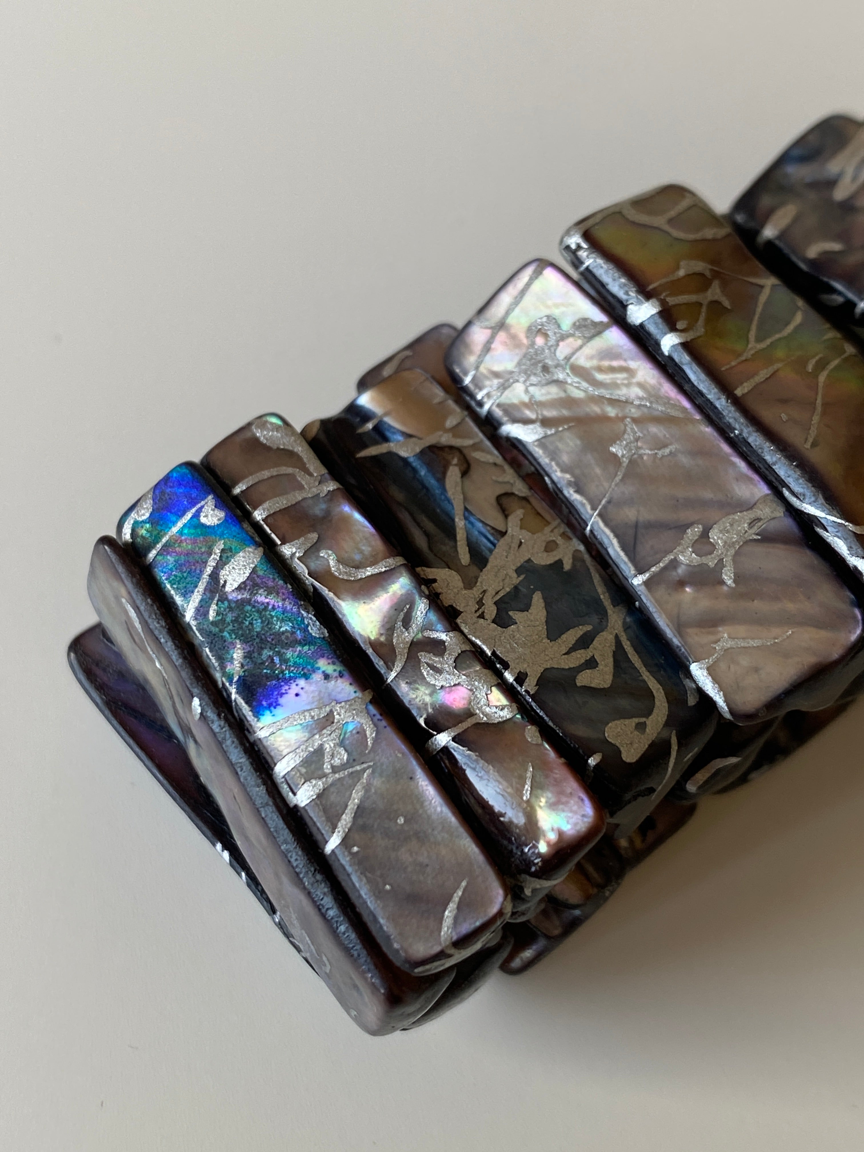 Vintage Abalone Shell Elastic Bracelet Iridescent Mother of Pearl Chunky Statement Bracelet