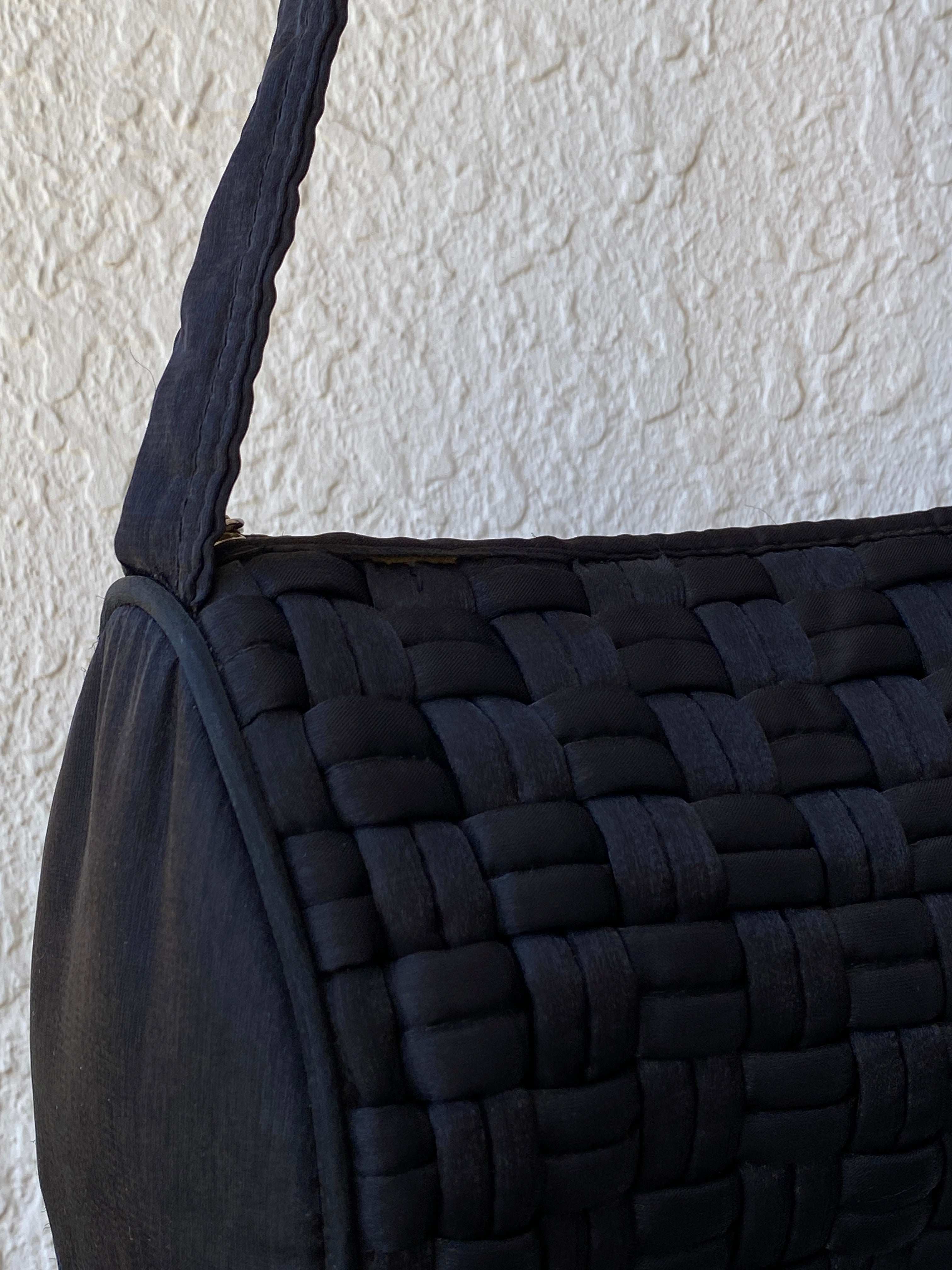 Y2K Quilted Barrel Black Shoulder Bag - Balagan Vintage Shoulder Bag 00s, bag, handbag, NEW IN, shoulder bag