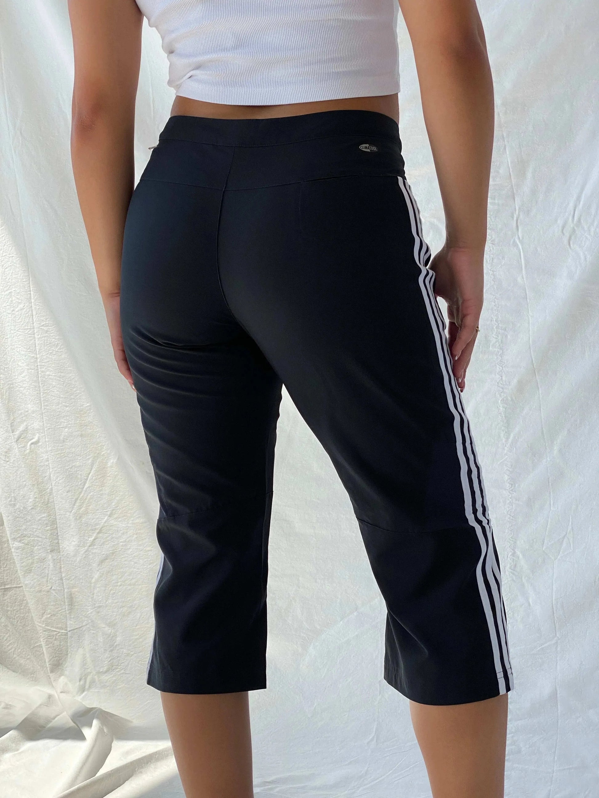 2005 Adidas Black and White Clima Cool Sporty Capri Pants - M - Balagan Vintage Pants 00s, adidas, Capris, jeans, Lana