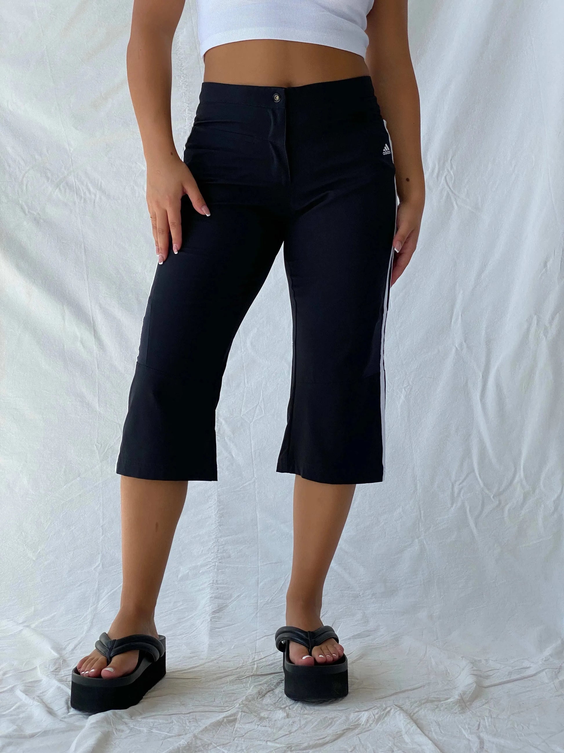 2005 Adidas Black and White Clima Cool Sporty Capri Pants - M - Balagan Vintage Pants 00s, adidas, Capris, jeans, Lana
