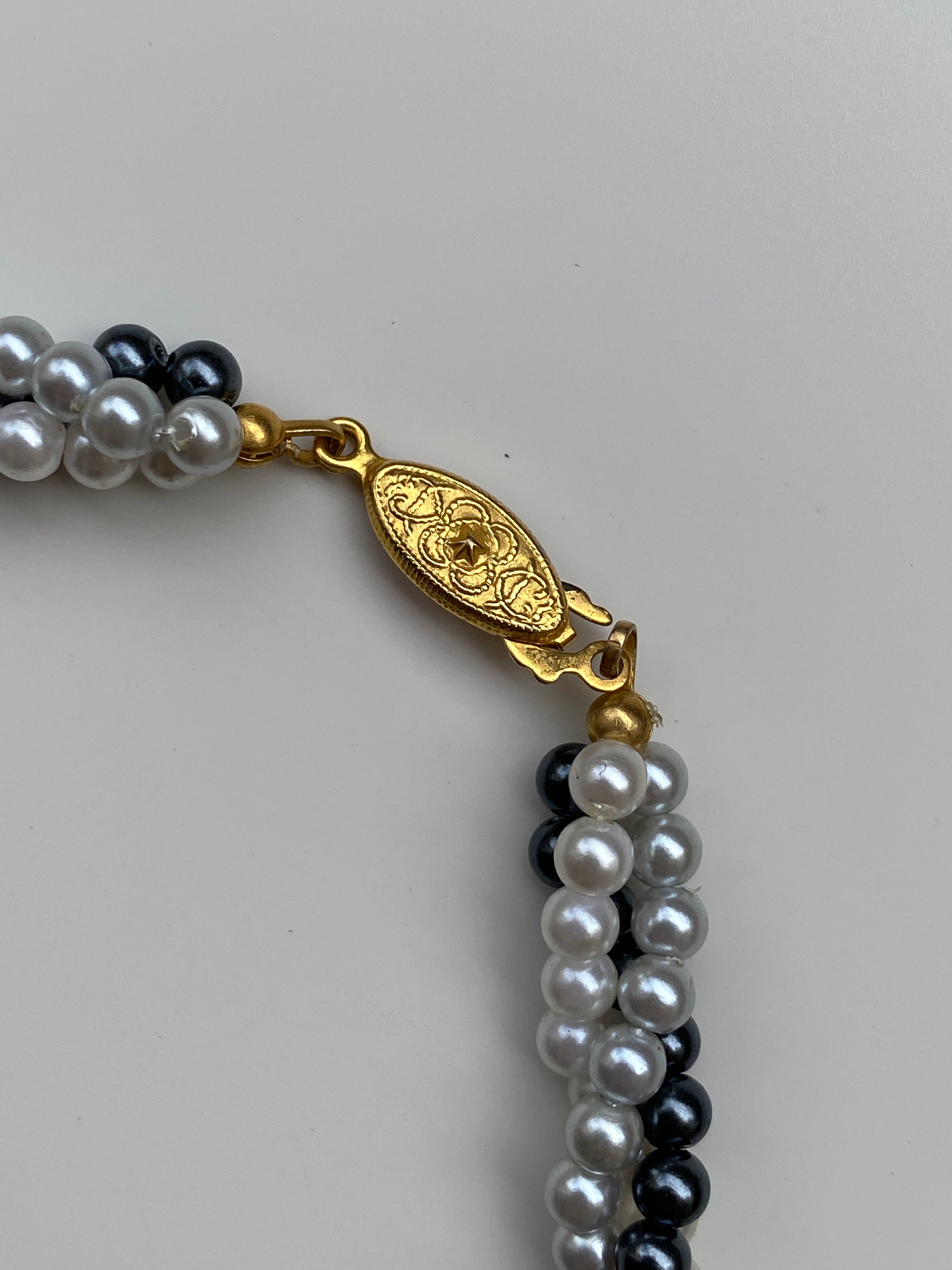 Vintage Faux Pearl Double Strand Necklace Black & White Elegant Classic Choker