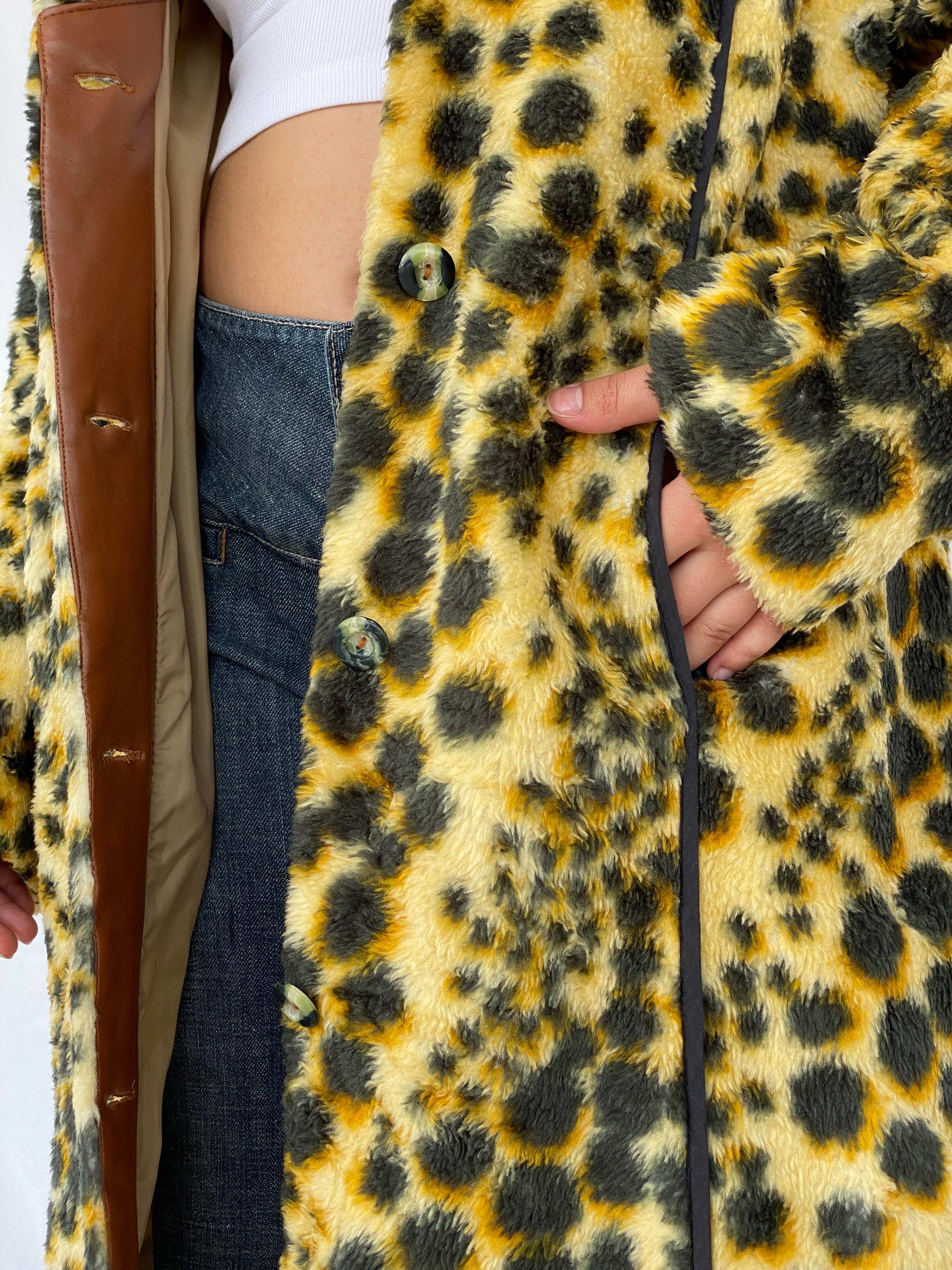 Rare 70s Vintage Palon Cheetah Print Coat - Size L - Balagan Vintage Coat animal print, coat, Lana, NEW IN, vintage coat
